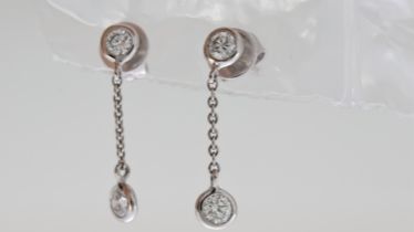 18ct Diamond Drop Earrings, 2 feature Brilliant cut diamonds, fine trace link chain, 18ct white