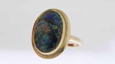 9ct Gold Oval Flat Top Opal Doublet Bezel Set Solitaire Cocktail Ring (5.1g)