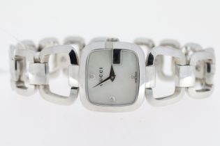 LADIES GUCCI QUARTZ MOP WATCH REFERENCE 125.5, Approx 24mm stainless steel case with a snap on