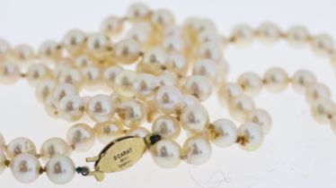 9ct Gold Clasp On Cultured Pearl Single Beaded Strand Necklace (60.5g)
