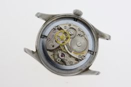 *TO BE SOLD WITHOUT RESERVE* *AS FOUND* VINTAGE TUDOR WATCH. Approx 34mm stainless steel case.