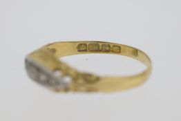 18ct Yellow Gold, 0.10pt Antique Style, 5 Stone Ring, 1.95g