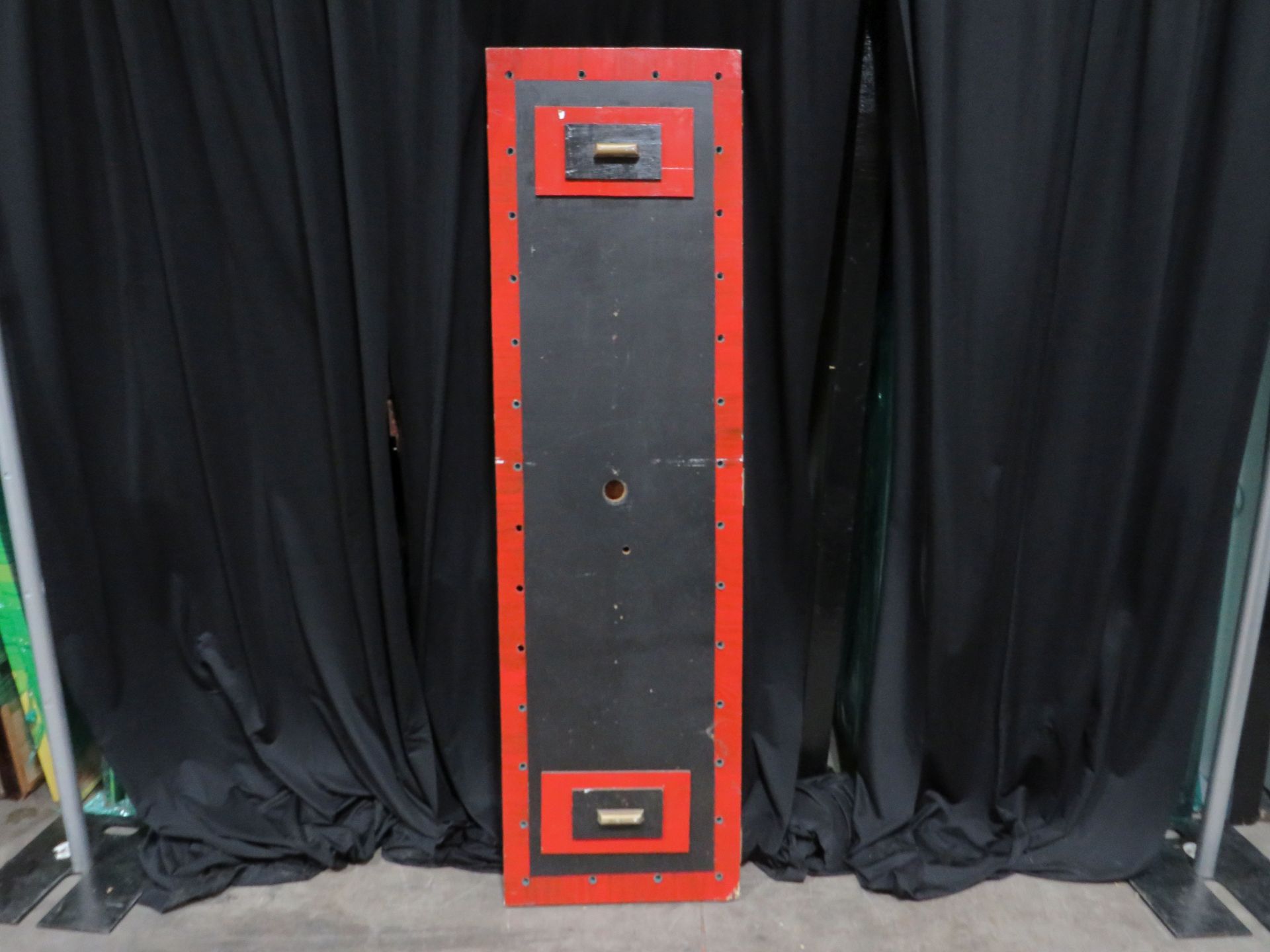 Red & Black Props, 2' x 7'