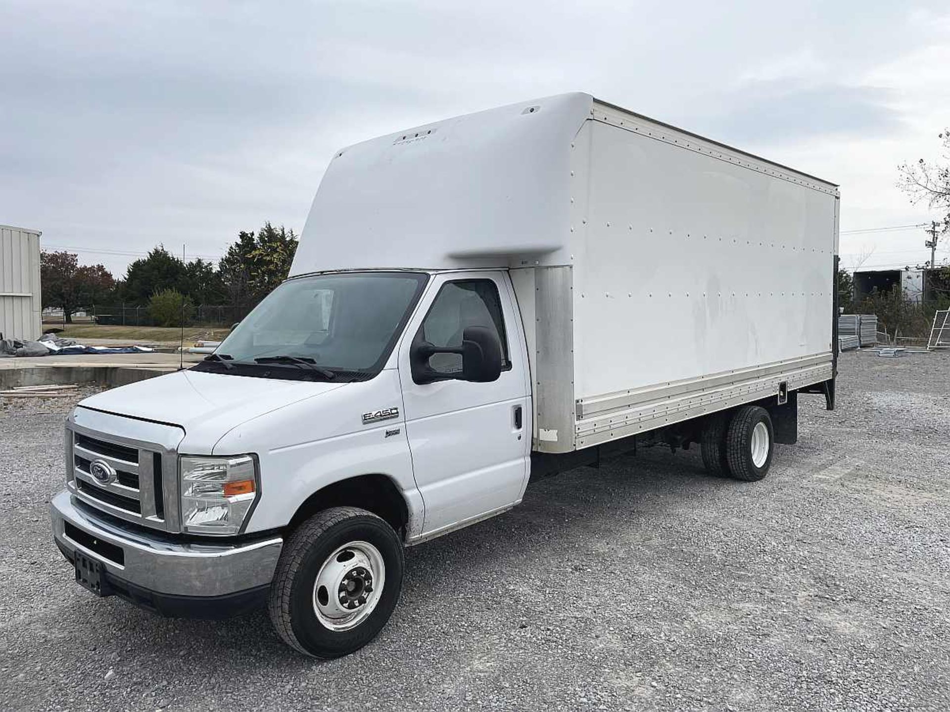 2016 Ford E450 Super Duty Delivery Truck, w/ Just Replaced NEW Engine, - Image 5 of 19