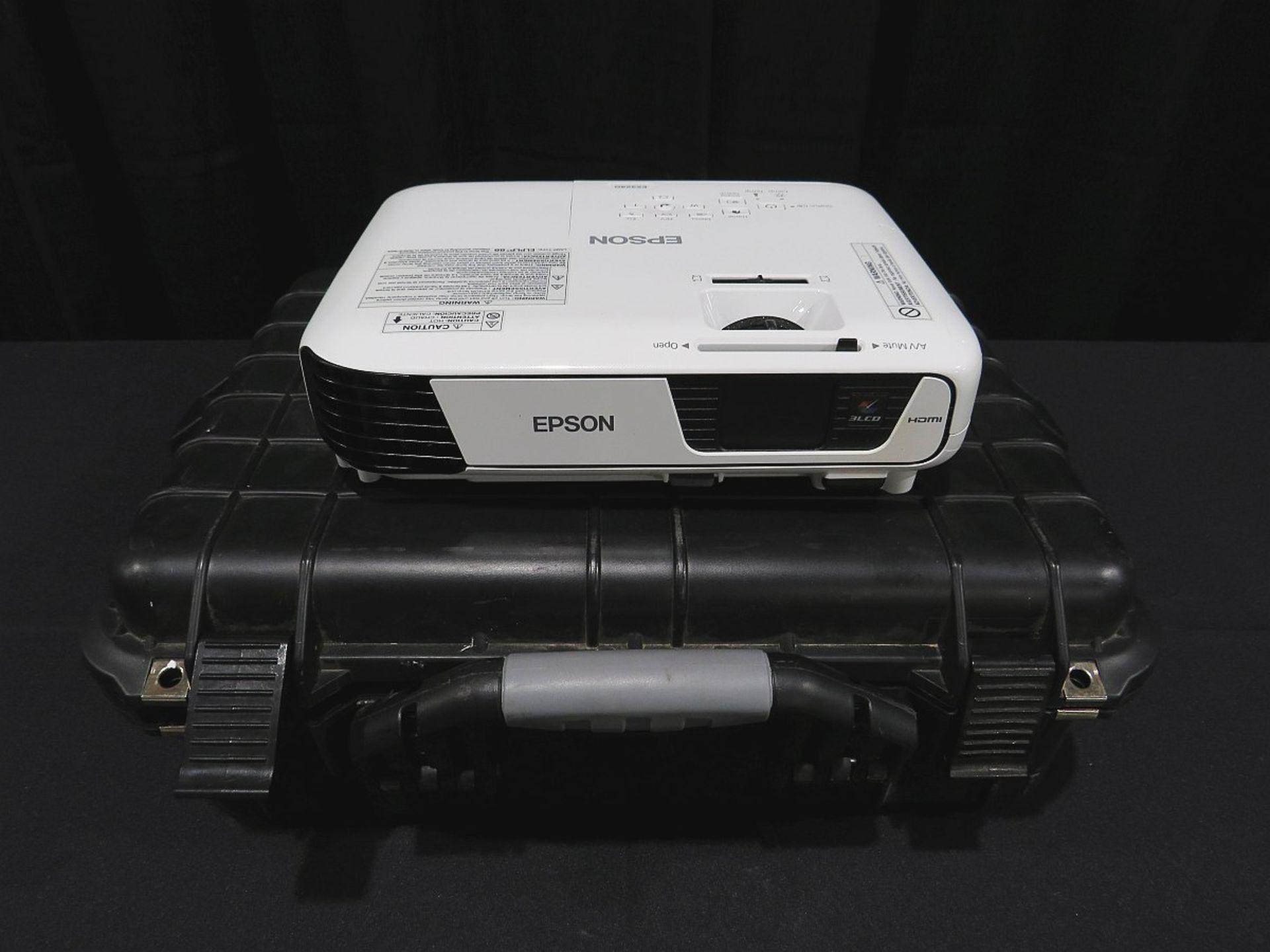 Epsom EX3240 Projector w/ HDMI