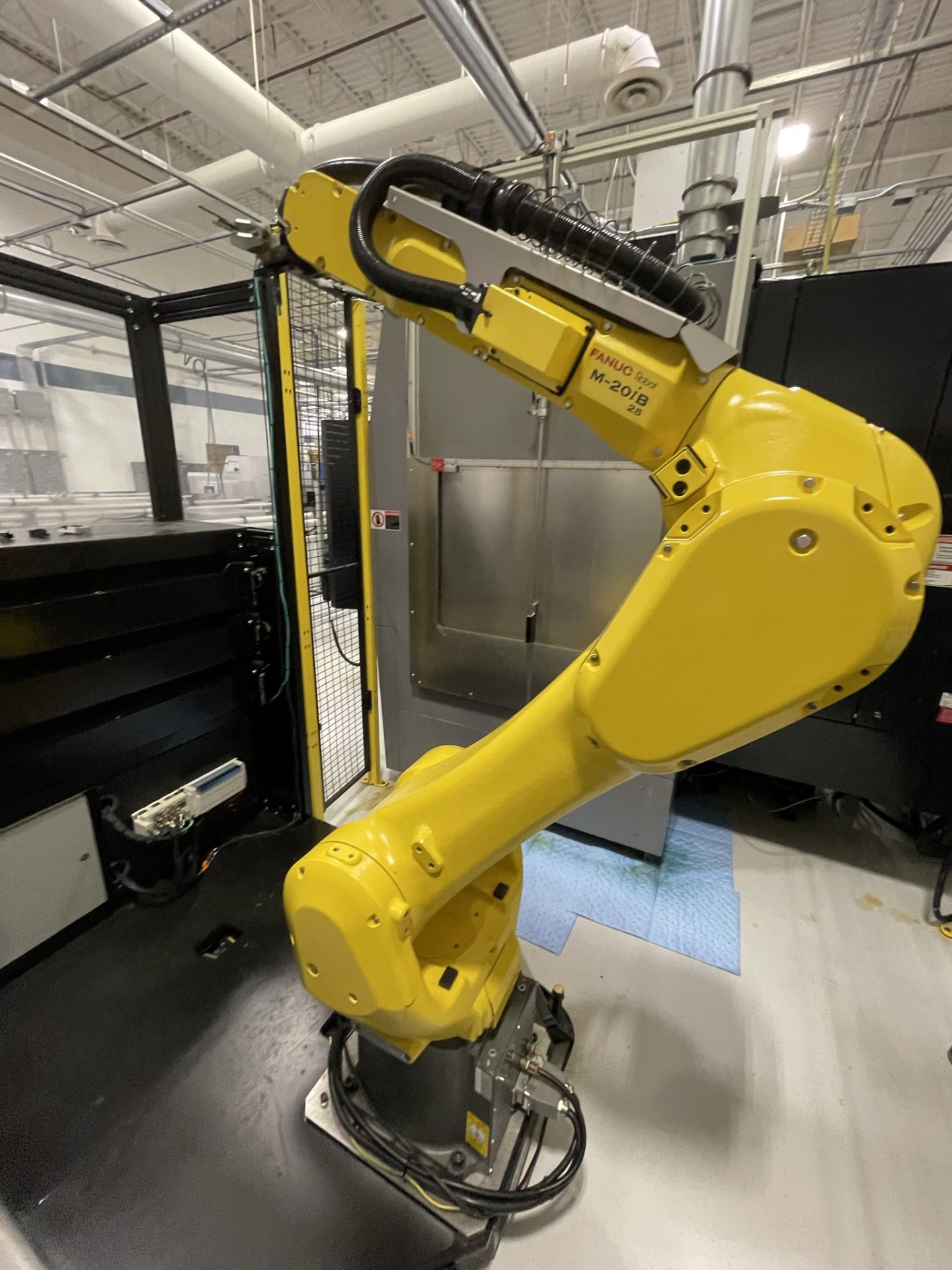 2019 FANUC Model M-20iB/25 6 AXIS Industrial Robot WITH R30iB CNC Control