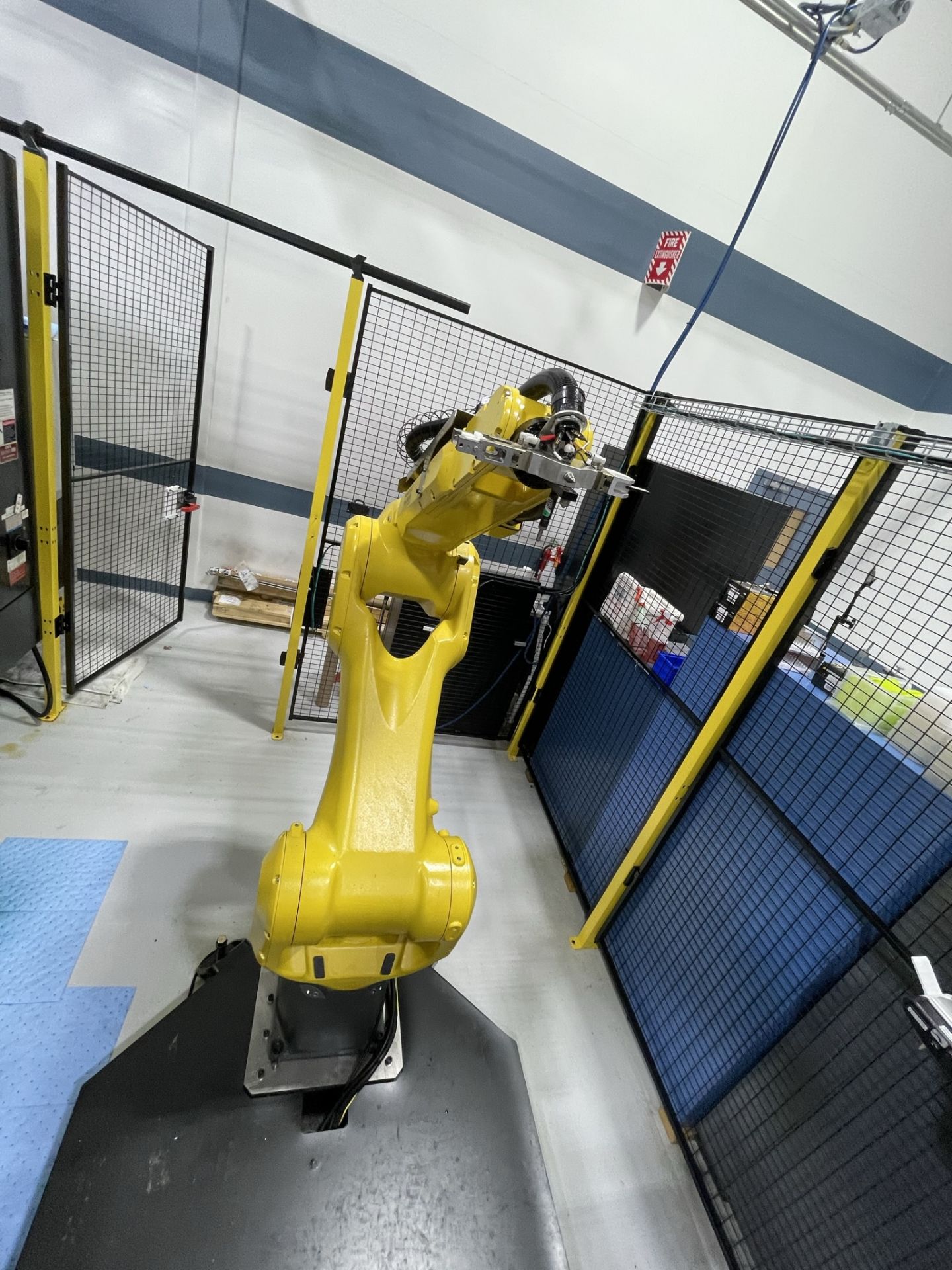 2019 FANUC Model M-20iB/25 6 AXIS Industrial Robot WITH R30iB CNC Control - Image 3 of 6