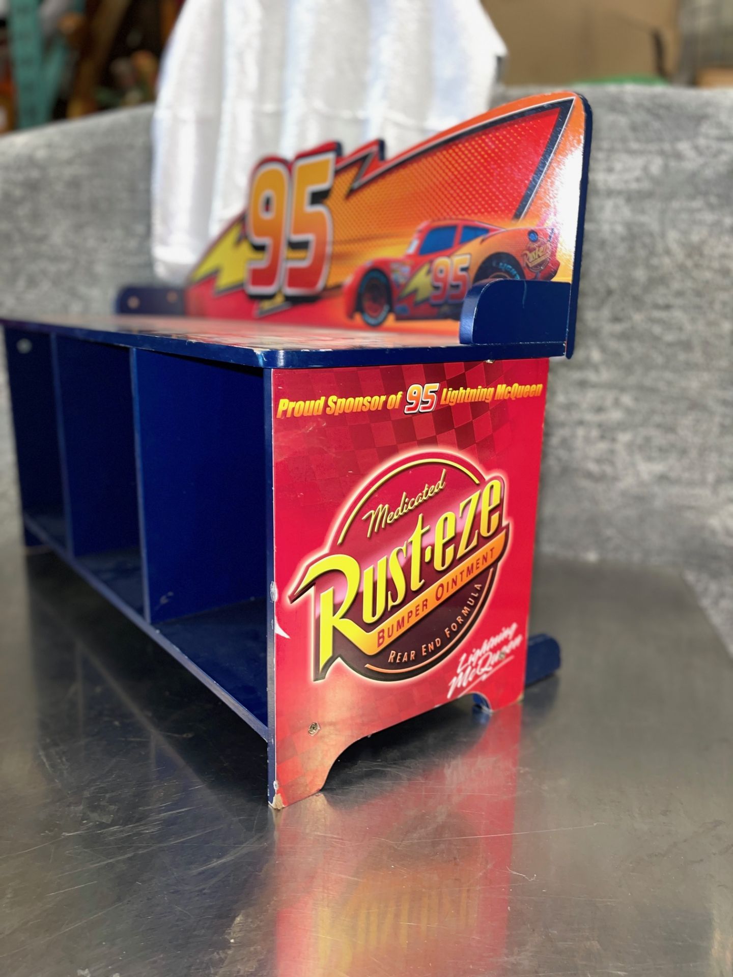 LIGHTNING MCQUEEN CHILDREN SIT DOWN AND STORAGE CHEST, 32” X12”(SUBJECT TO BULK BID LOT 99) - Image 2 of 4