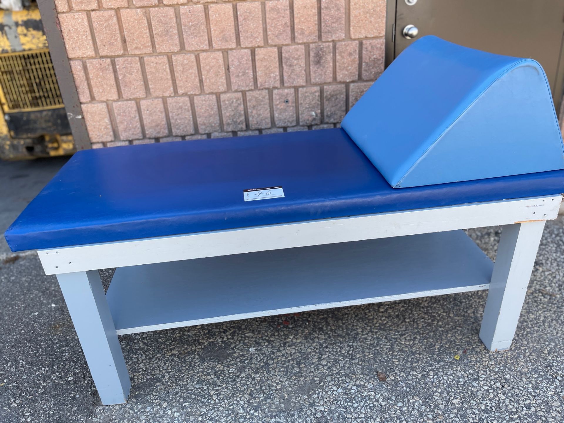 PHYSIO THERAPY EXAMINATION BENCH - Image 2 of 3