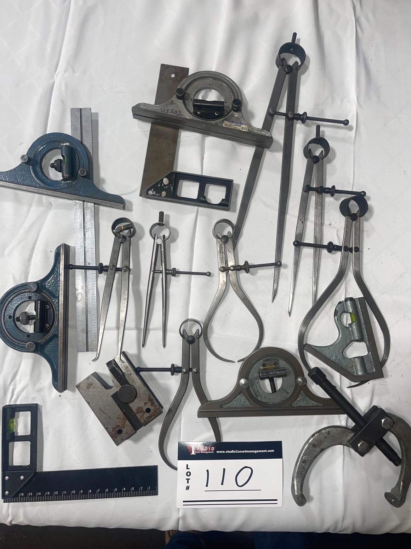 LOT/OLD STYLE CALIPERS/MEASURMENT TOOLS ETC.