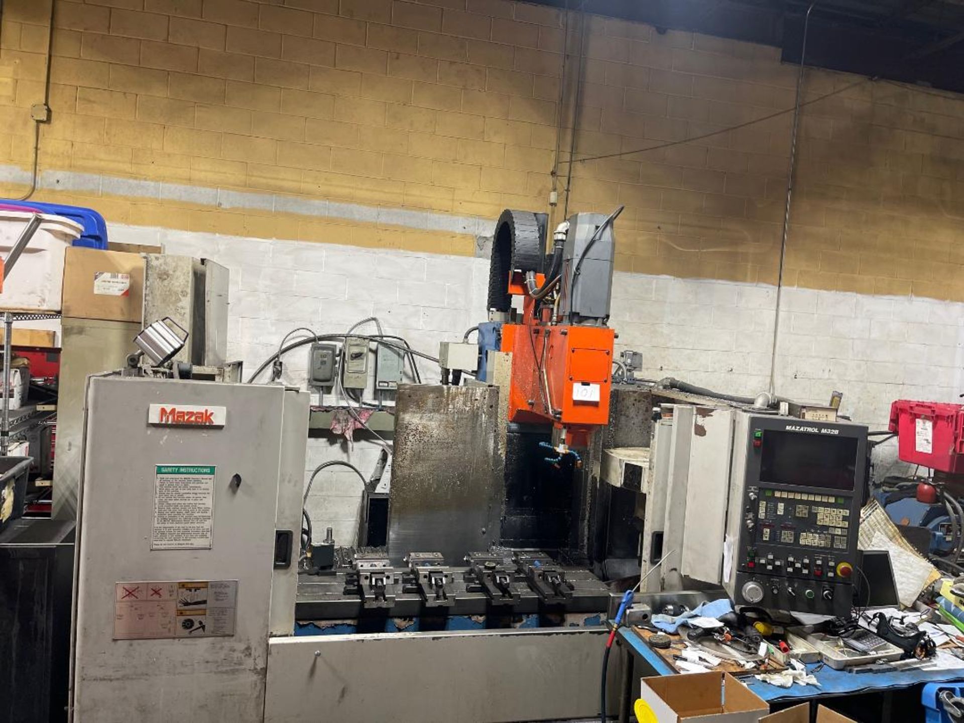 MAZAK VTC 16B CNC VERTICAL MACHINING CENTER MAZATROL CONTROL MAZATROL M32B, X 40”, Y 16”, Z 16”