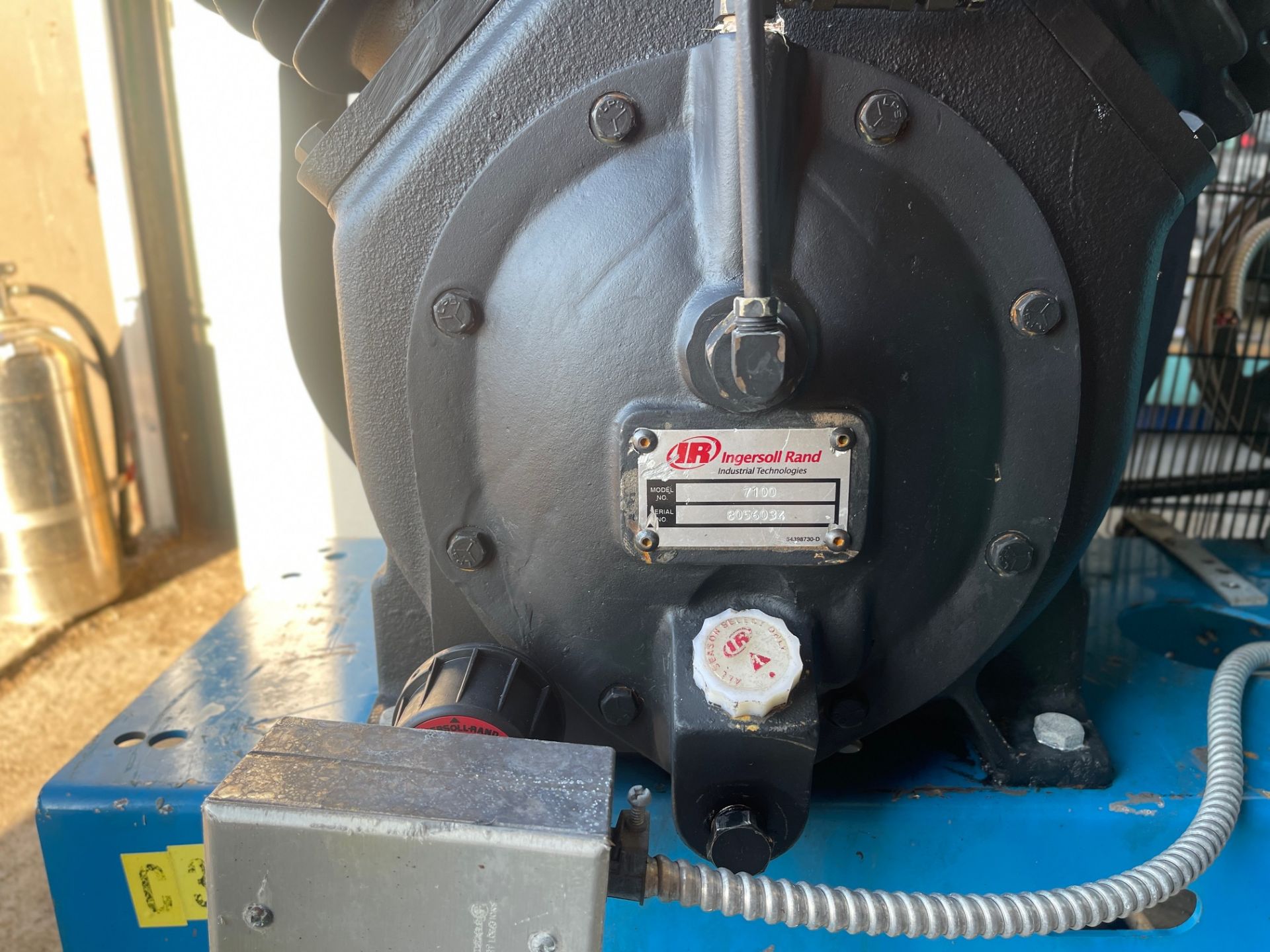 TWO-STAGE ELECTRIC DRIVEN RECIPROCATING AIR COMPRESSOR 10-15 HP - Image 2 of 6