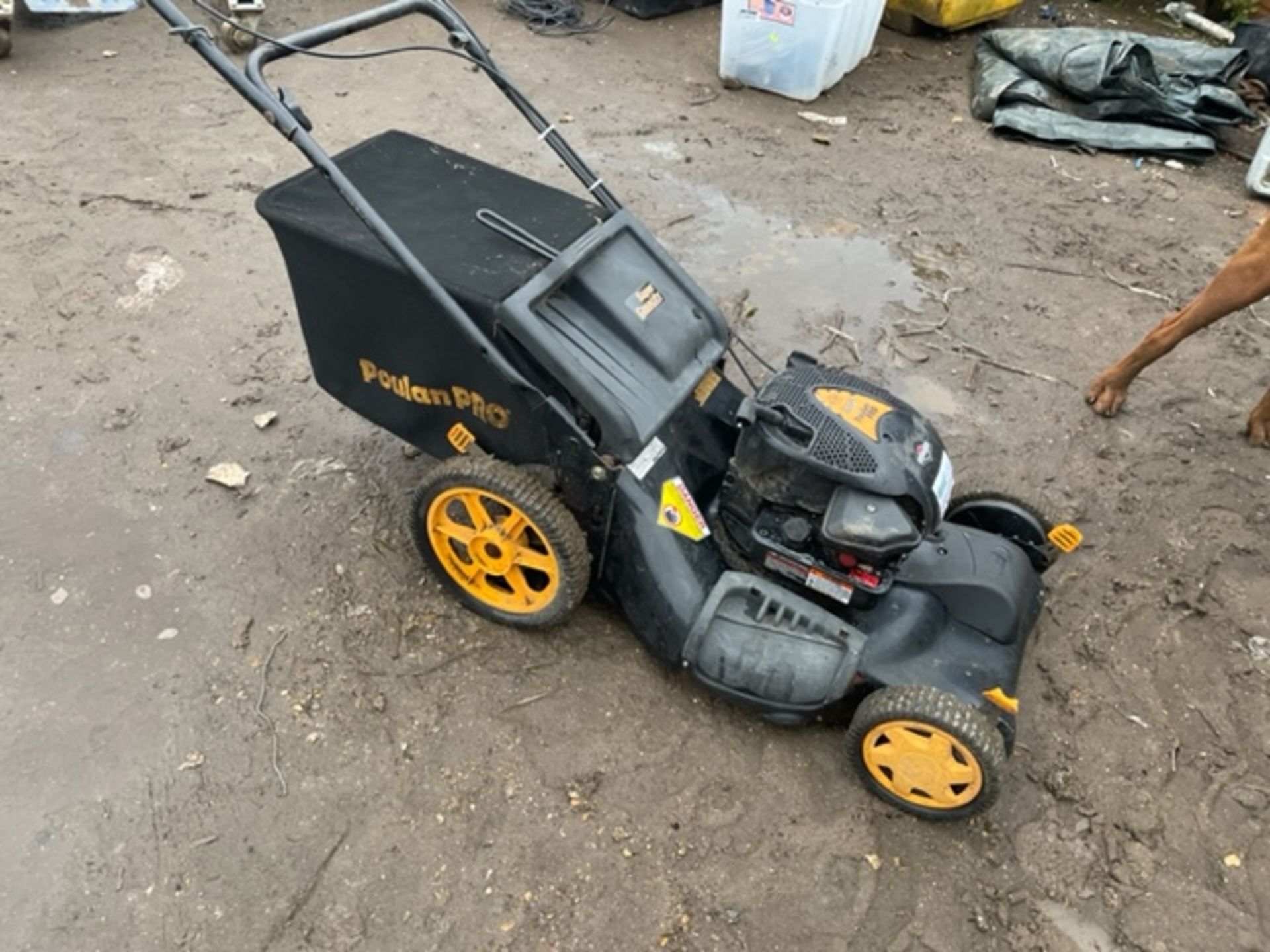 BRIGGS & STRATTON POULAN PRO LAWNMOWER - Image 2 of 2