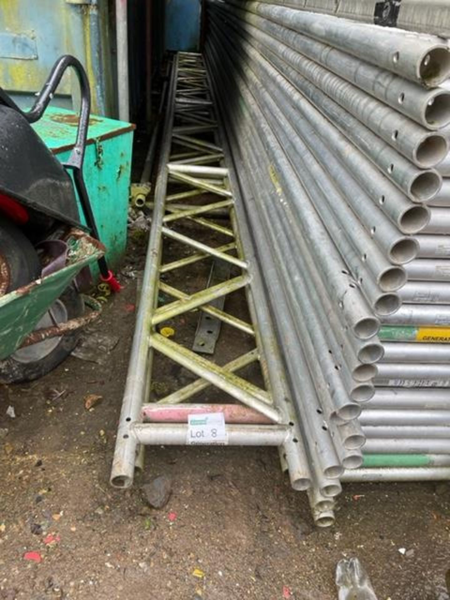 3 X 8 METRE ALLOY SCAFFOLD LADDER BEAMS