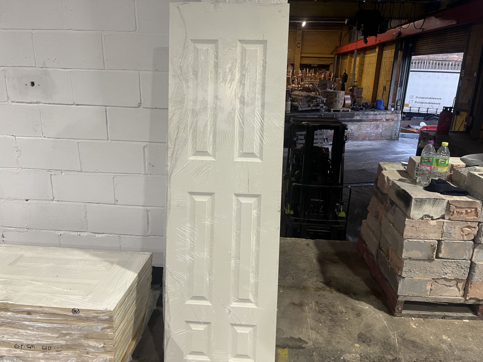 PALLET TO CONTAIN 12 X BRAND NEW PREMDOR WHITE PANEL DOORS 78 X 24 X 1.5 INCHES SALEROOM 2