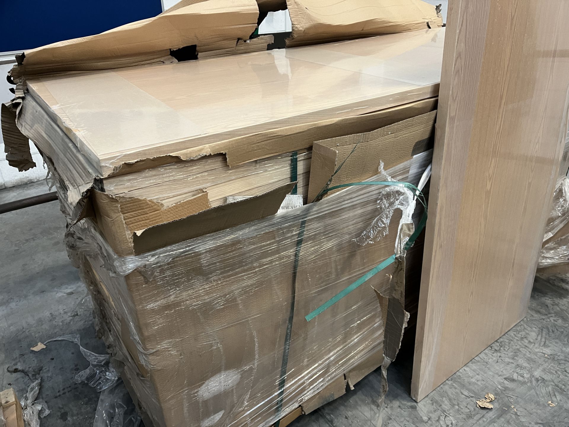 PALLET TO CONTAIN 30 X BRAND NEW VICAIMA DEKOR OAK FIRE DOORS 78 X 30 X 1.5 INCHES - Image 2 of 2