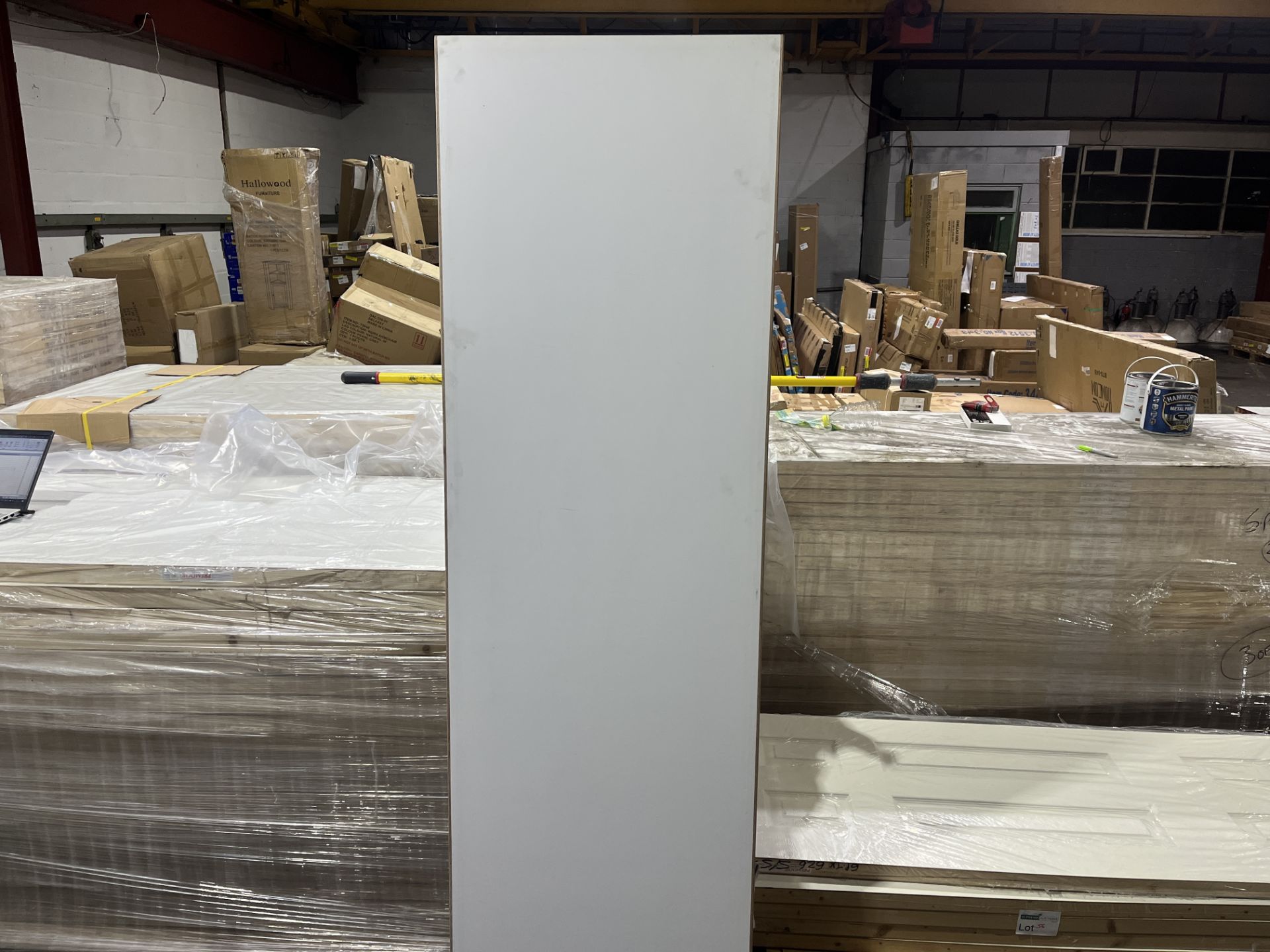 PALLET TO CONTAIN 4 X BRAND NEW PREMDOR PLAIN WHITE DOORS 78 X 24 X 1.5 INCHES SALEROOM 2