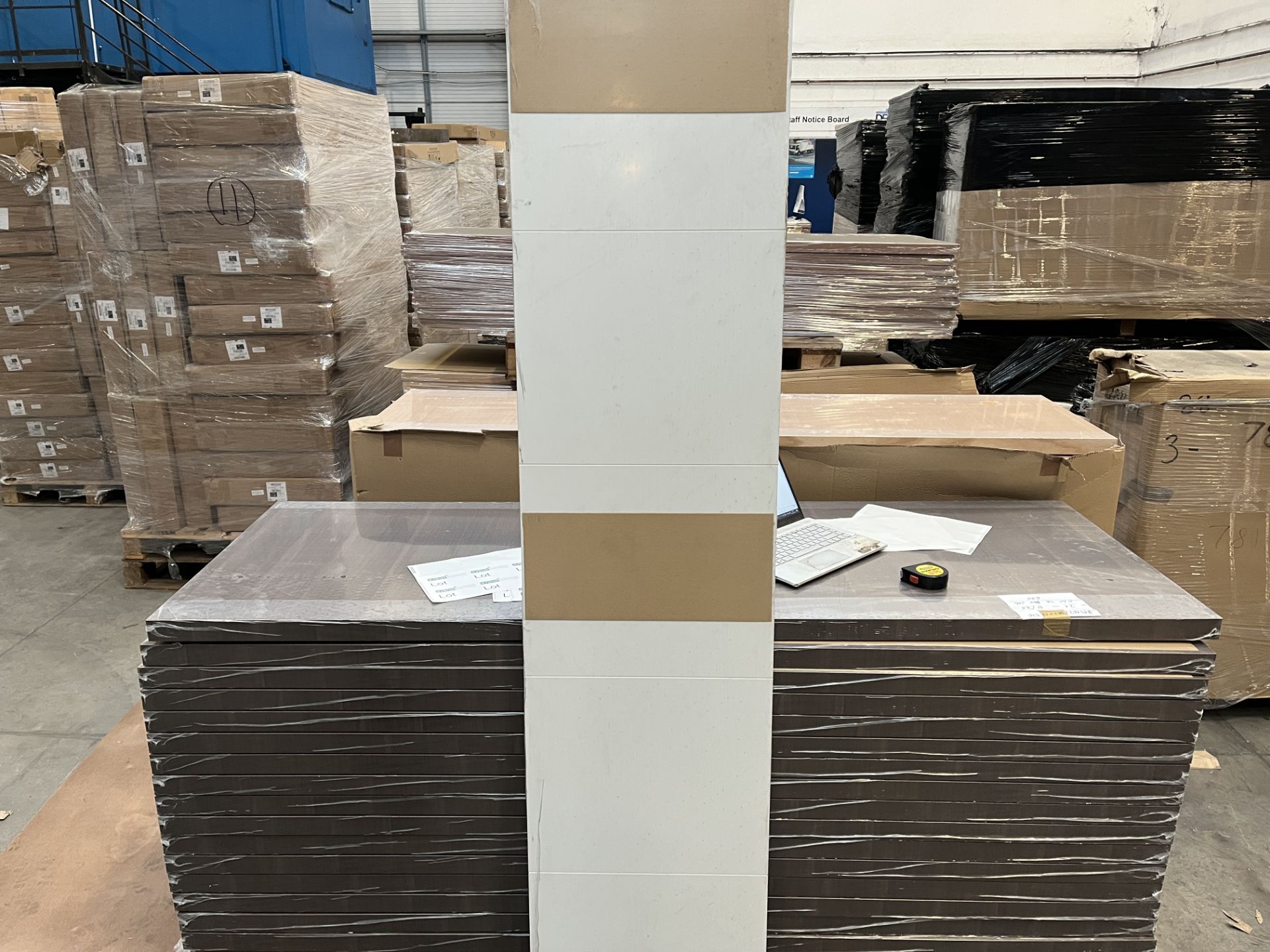 PALLET TO INCLUDE 29 X BRAND NEW VICAIMA WHITE WOOD GRAIN 5 PANEL FIRE DOORS 78 X 18 X 1.4 INCHES