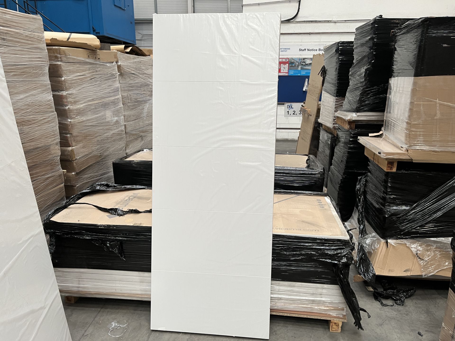 PALLET TO INCLUDE 5 X BRAND NEW WHITE 5 PANEL WOODEN FIRE DOORS 78X 30 X 2