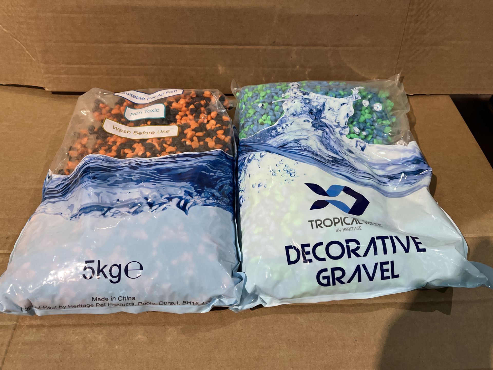 20 X BRAND NEW 5KG BAGS OF ASSORTED DECORATIVE GRAVEL R15-10