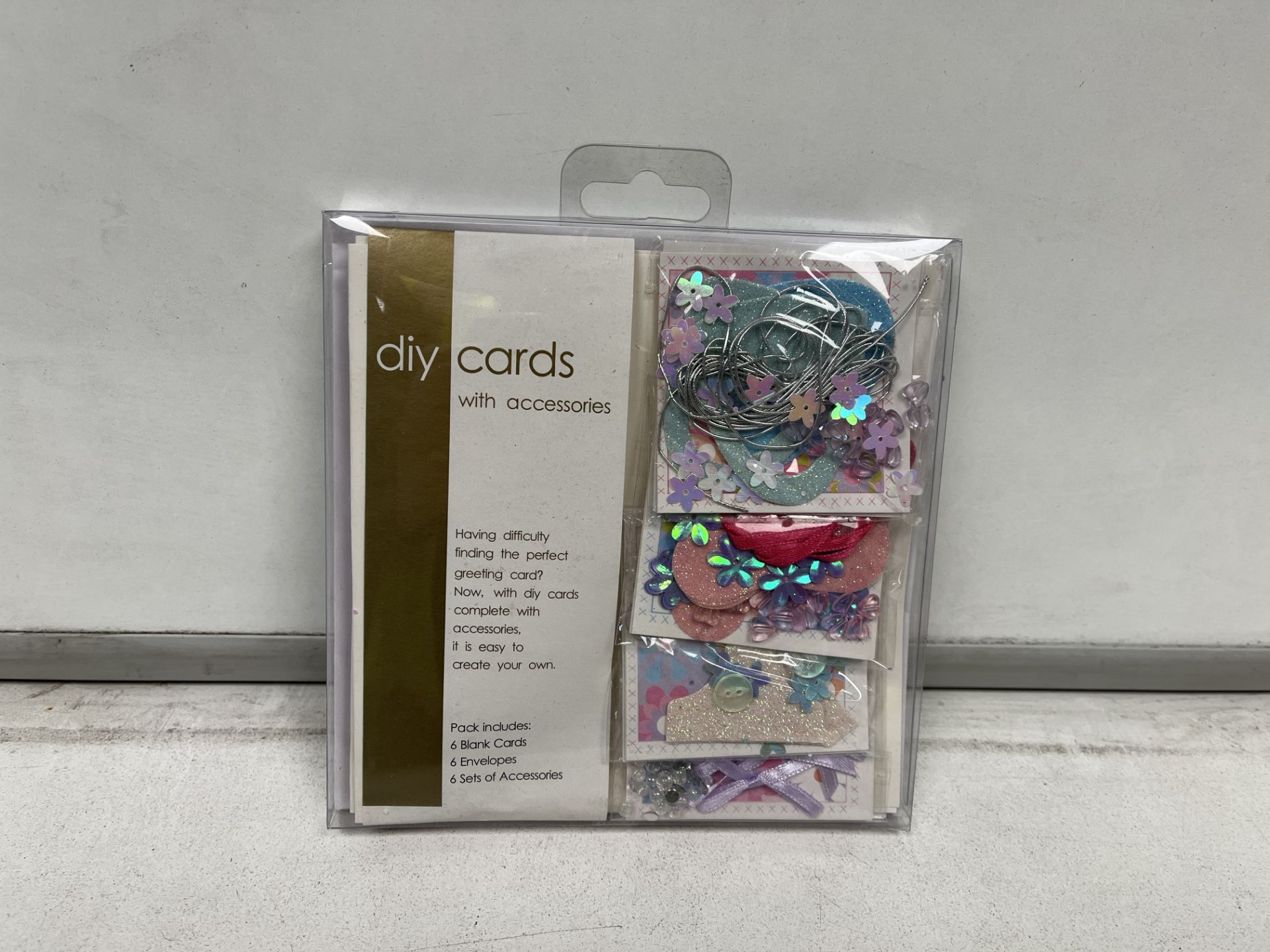 120 X NEW ASSORTED SETS OF DIY CARD MAKING KIT WITH ACCESSORIES. EACH INCLUDES 6 BLANK CARDS, 6