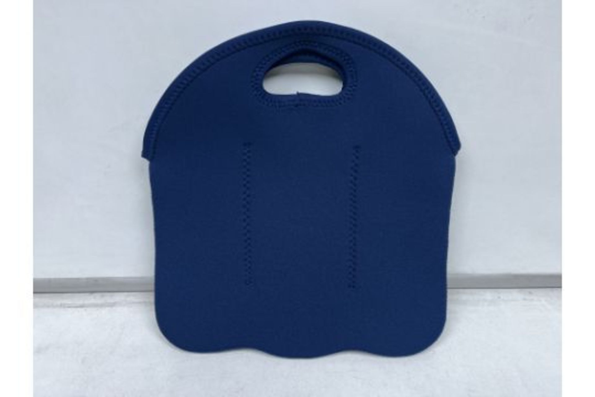 40 X BRAND NEW BLUE BEER CARRIER BAGS R17-2