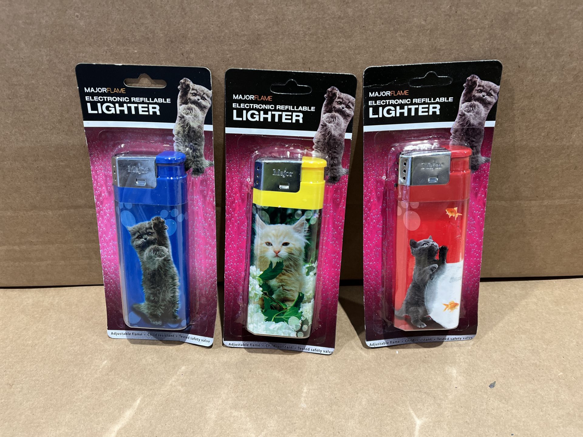 72 X NEW PACKAGED GIANT ELECTRONIC REFILLABLE LIGHTERS WITH LED TORCH