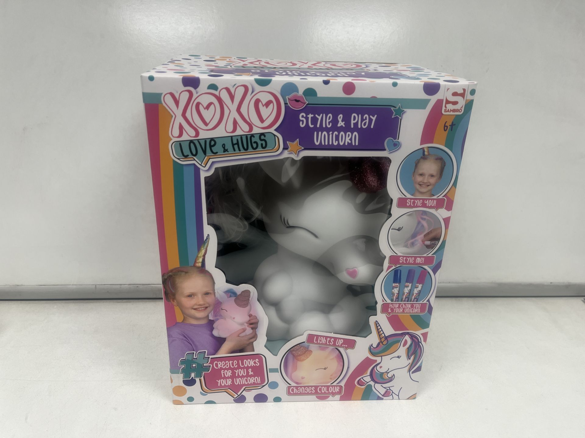 PALLET TO CONTAIN 48 x New & Boxed Love & Hugs XOXO | Style and Play Unicorn Night Light | Lights Up