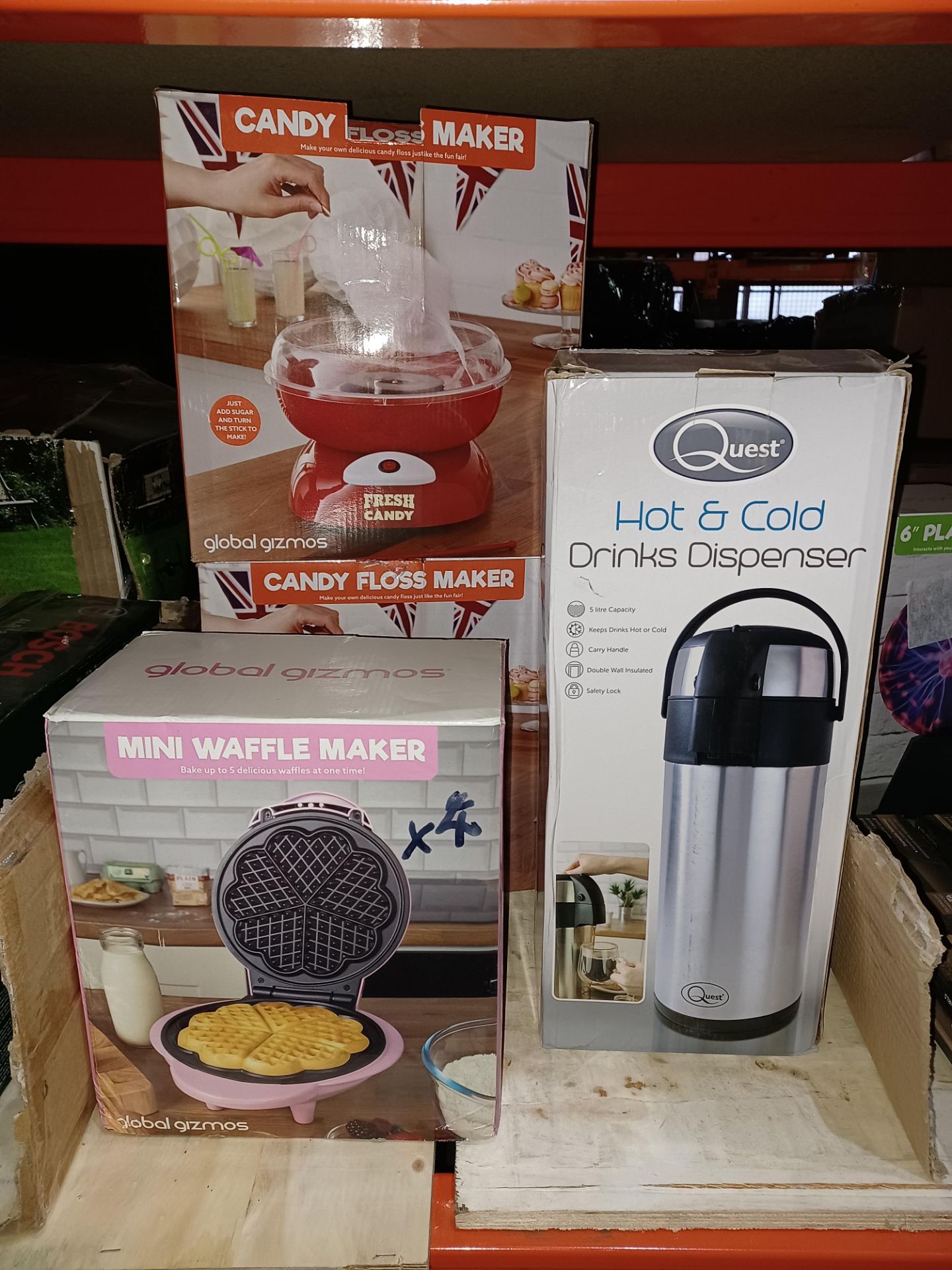 4 x Mixed lot to include, Hot & Cold Drinks Dispenser, Mini Waffle Maker & Candy Floss Maker - BI