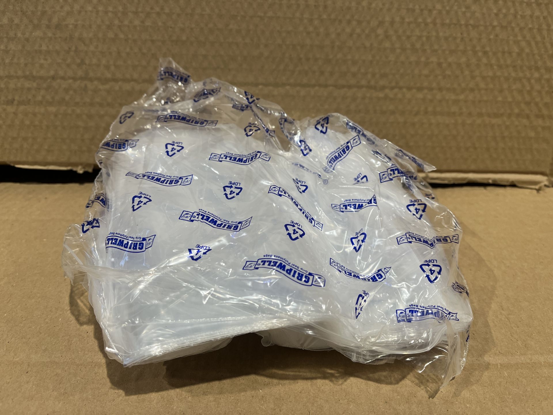 14 X BRAND NEW PACKS OF 1000 GRIP SEAL BAGS 5.5 X 5.5 INCHES S1P