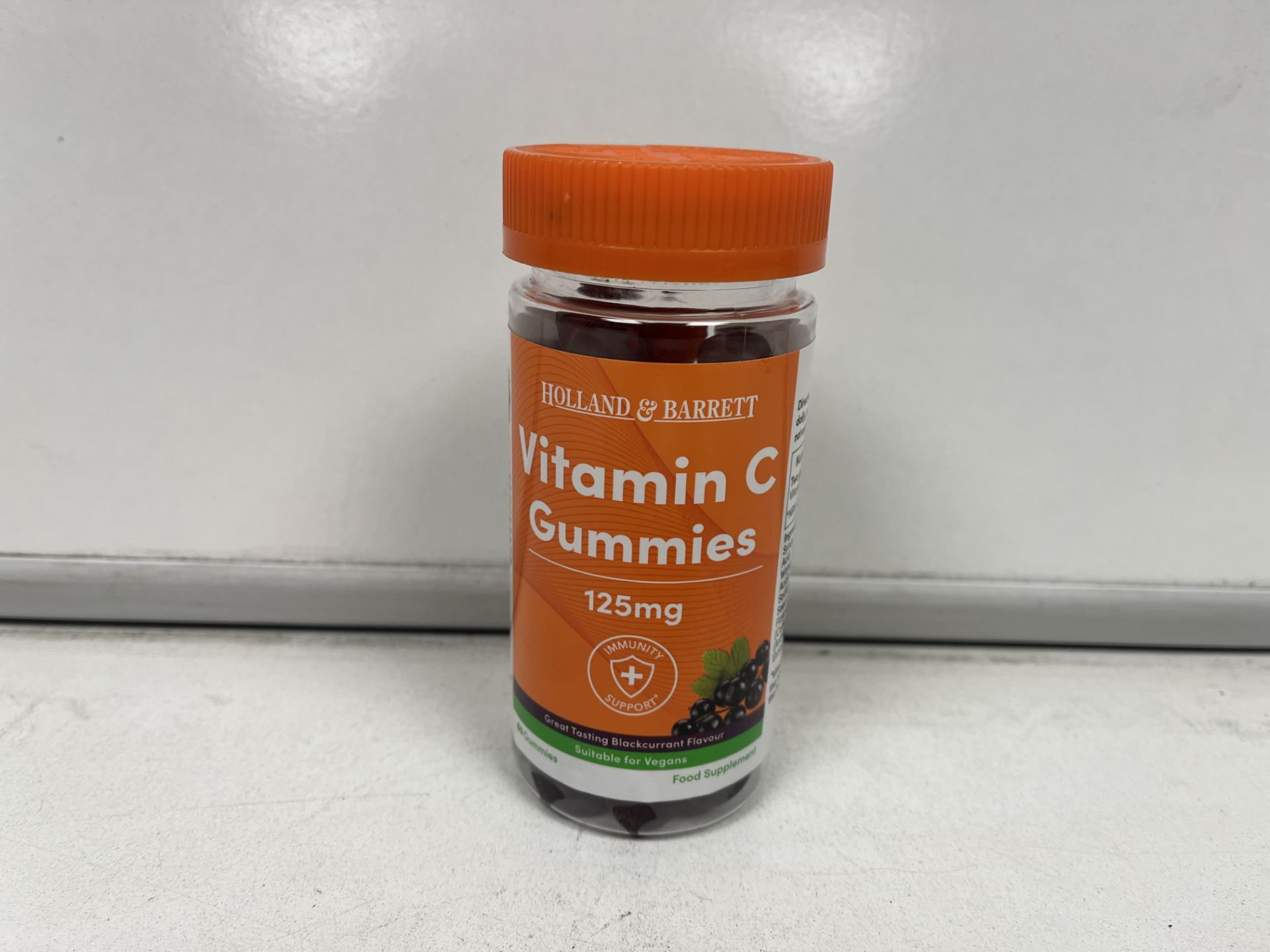 82 X BRAND NEW HOLLAND AND BARRETT PACKS OF 60 VITAMIN C GUMMIES (BB DEC 2022)