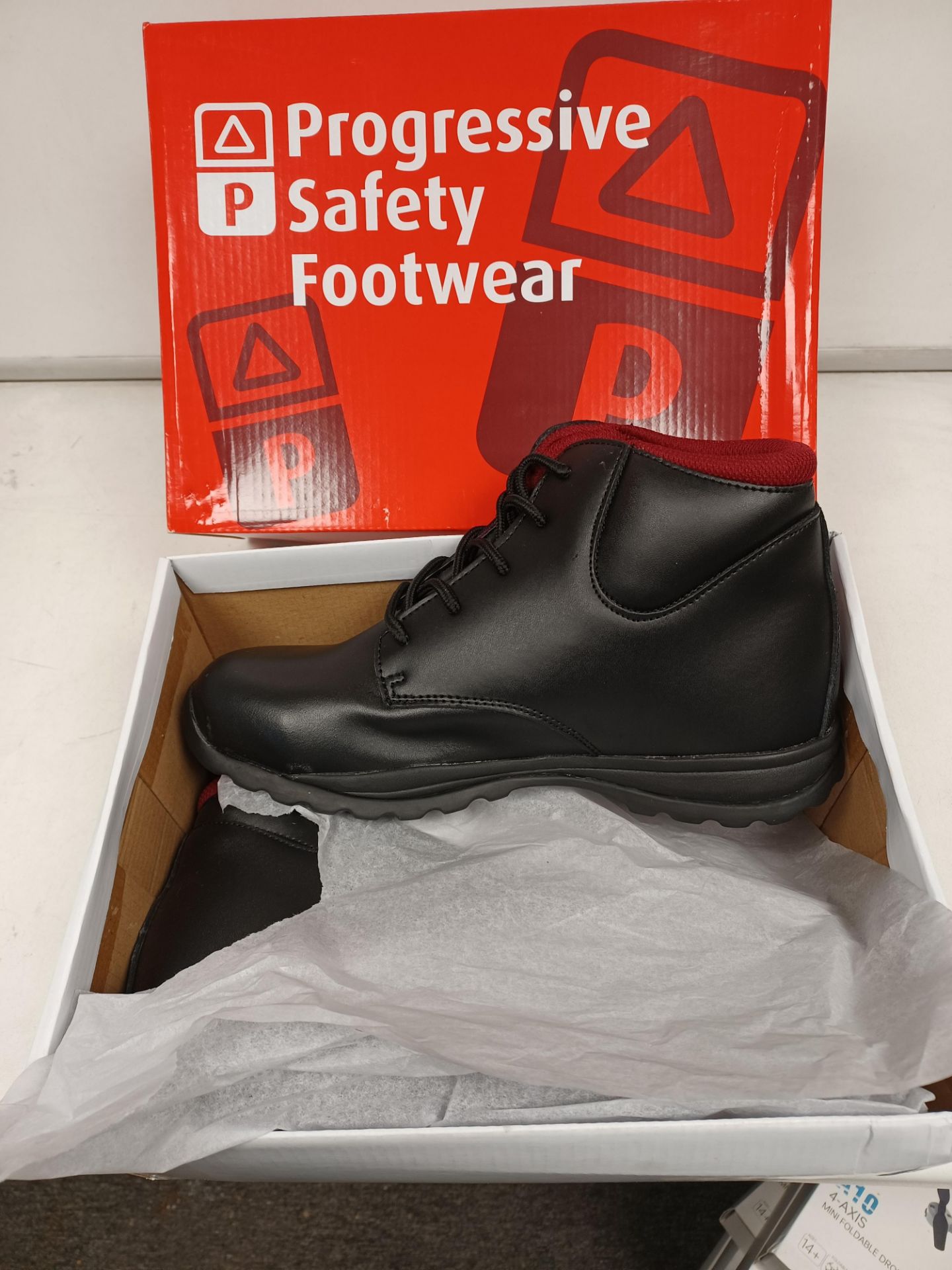 10 X BRAND NEW PROGRESSIVE SAFETY FOOTWEAR SIZE 7 R18-8