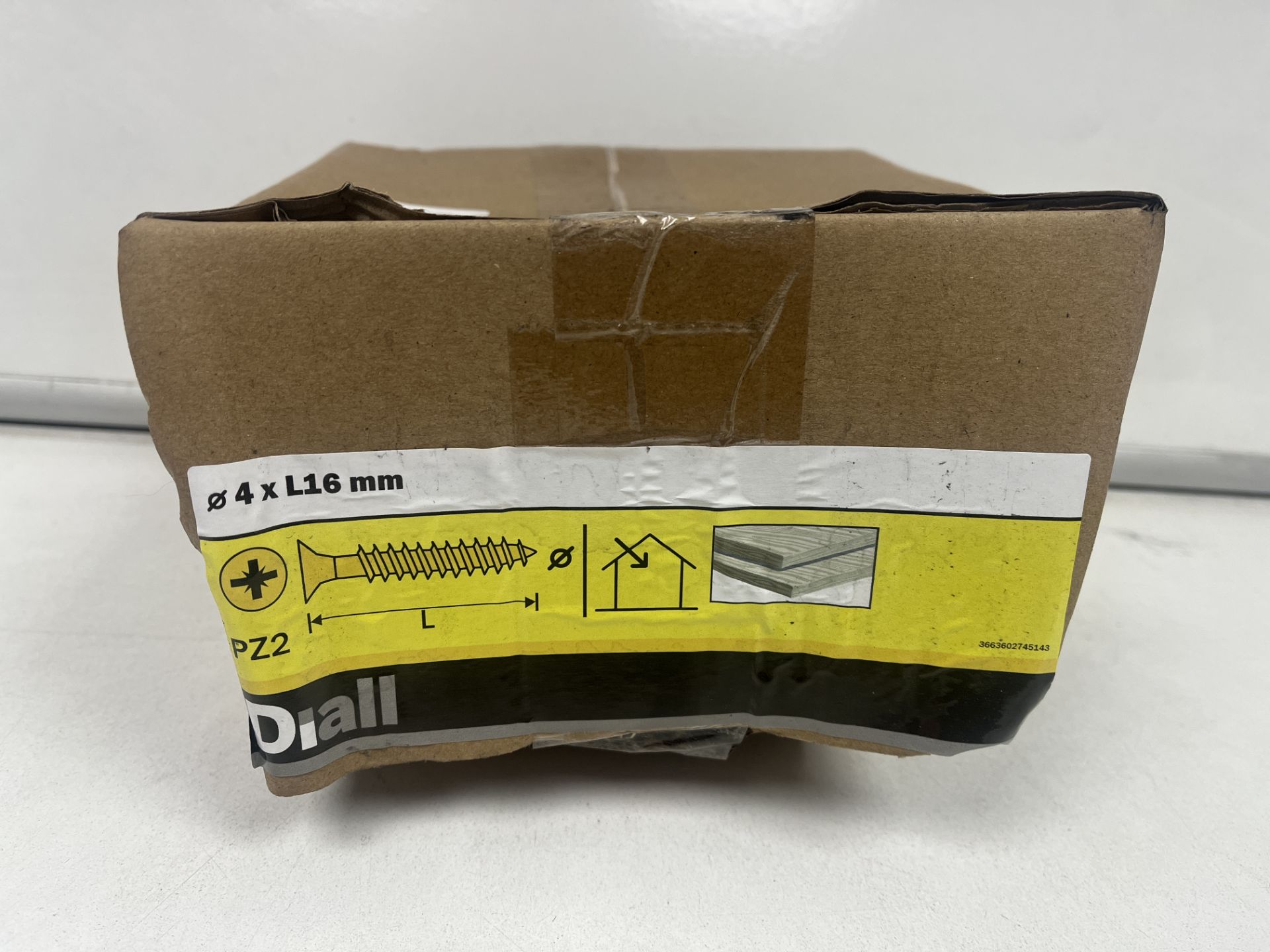 10 X BRAND NEW 4KG BOXES OF DIALL PZ2 4 X L16MM STEEL WOOD SCREWS (PLEASE NOTE SOME BOX DAMAGE) R9-