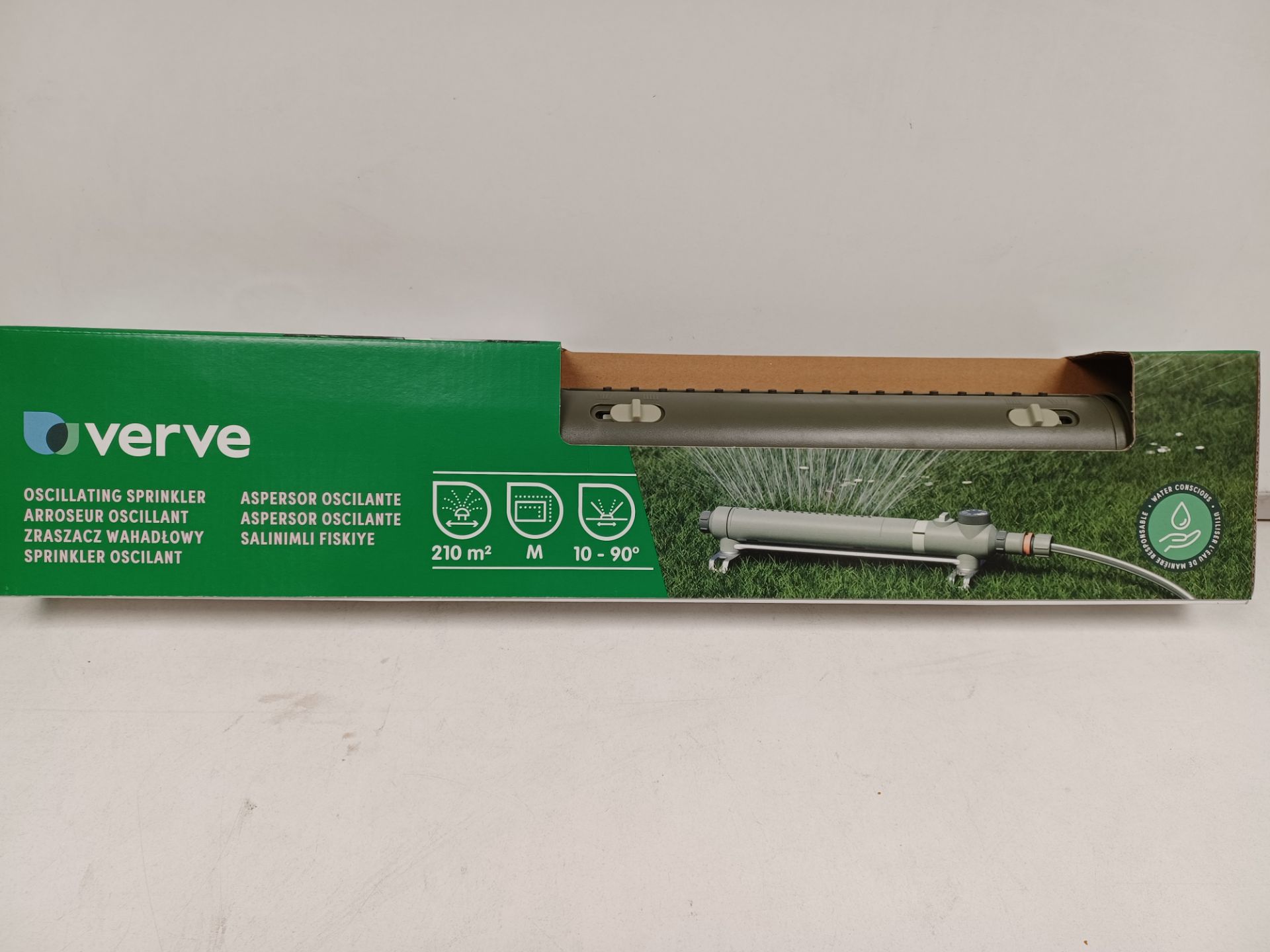 12 X BRAND NEW VERVE FAN SPRINKLERS RRP £40 EACH R18-4