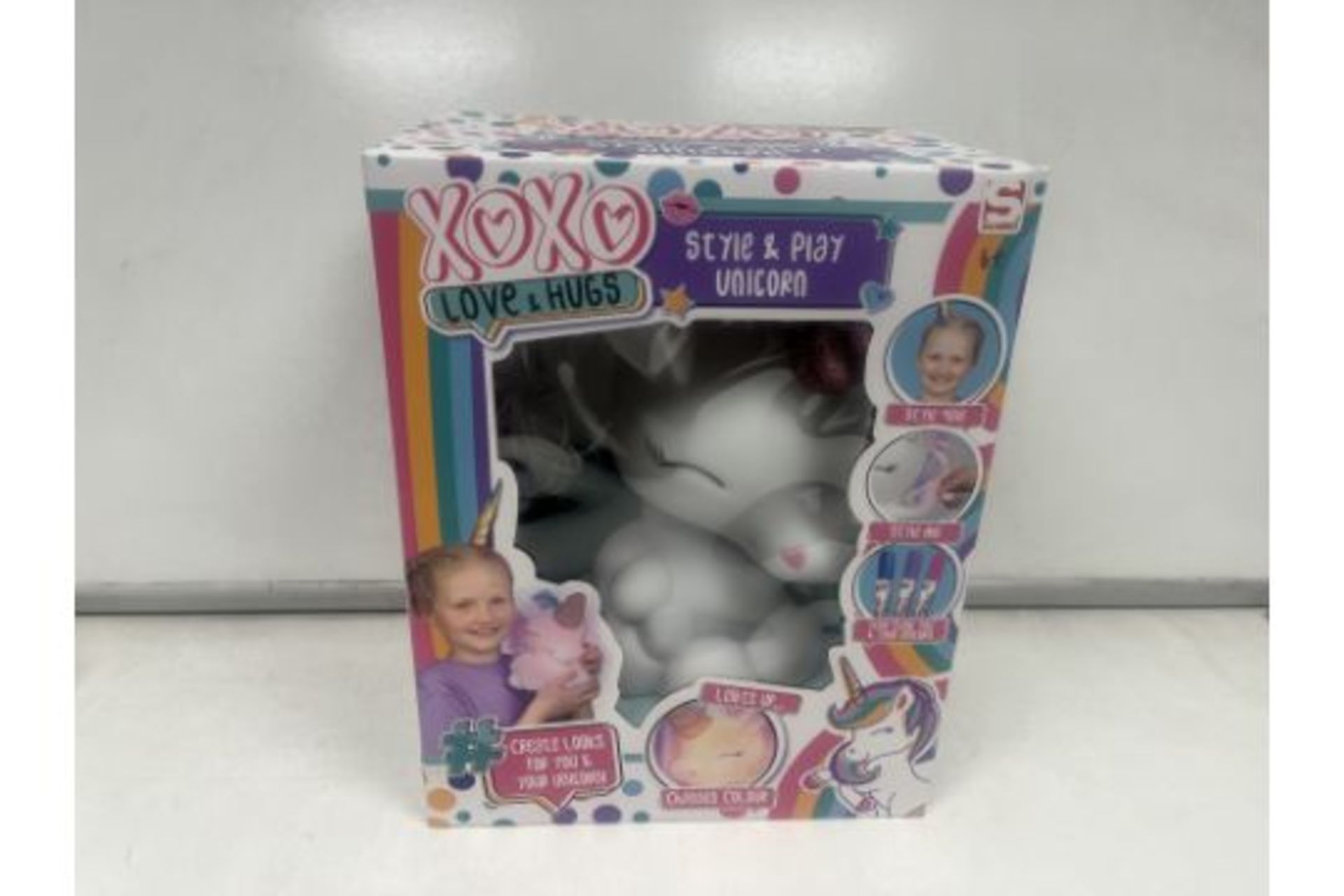10 x New & Boxed Love & Hugs XOXO | Style and Play Unicorn Night Light | Lights Up & Changes Colour.