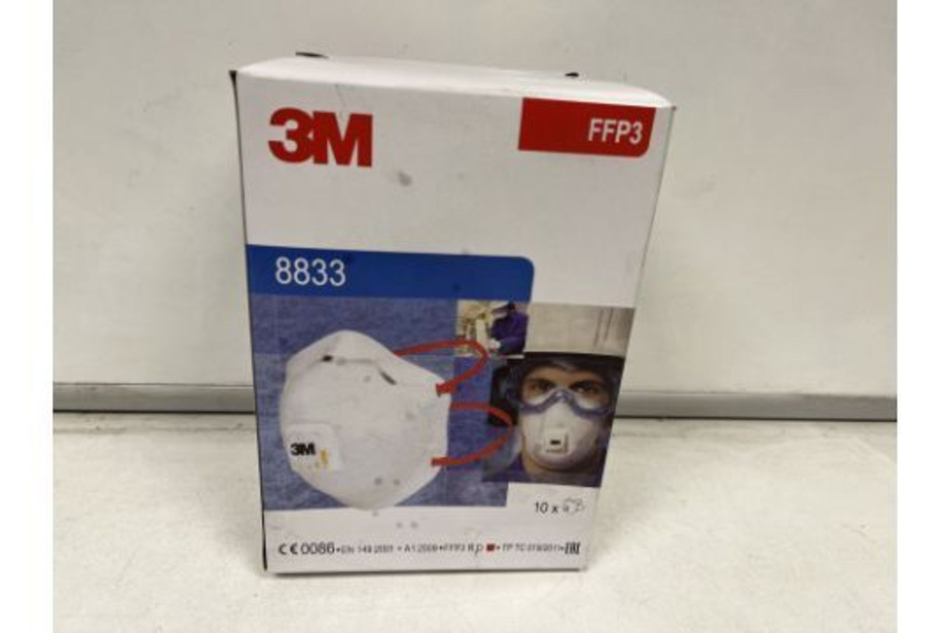 PALLET TO CONTAIN 40 X BRAND NEW PACKS OF 10 3M 8833 FACE MASK RESPIRATOR WITH 44P3 PROTECTION EXP