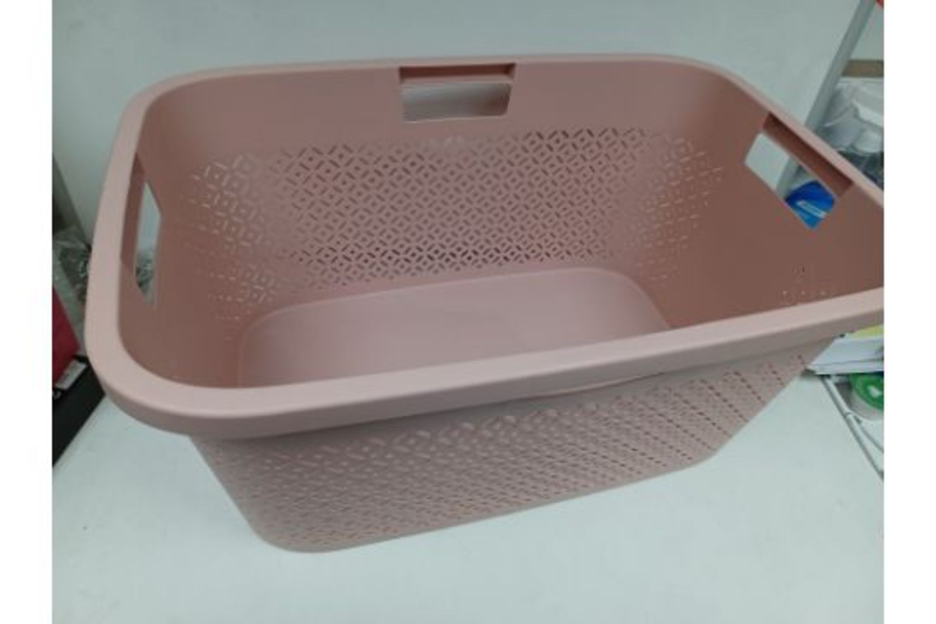 PALLET TO CONTAIN 210 X New Curver Terazzo Laundry Basket 47L Pink. (253822). Keep your bathroom and