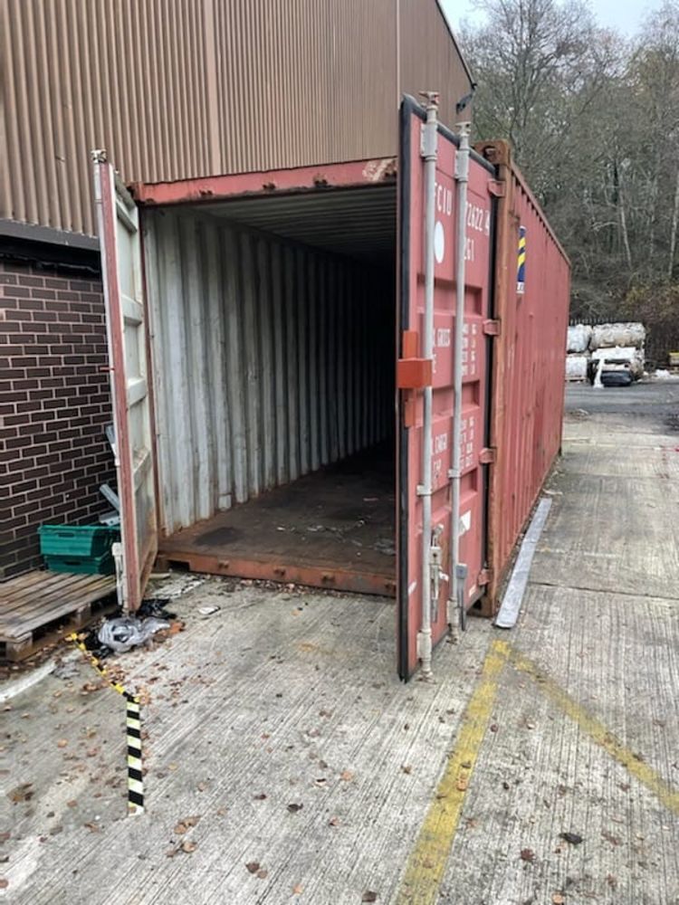 20 FOOT SHIPPING CONTAINER