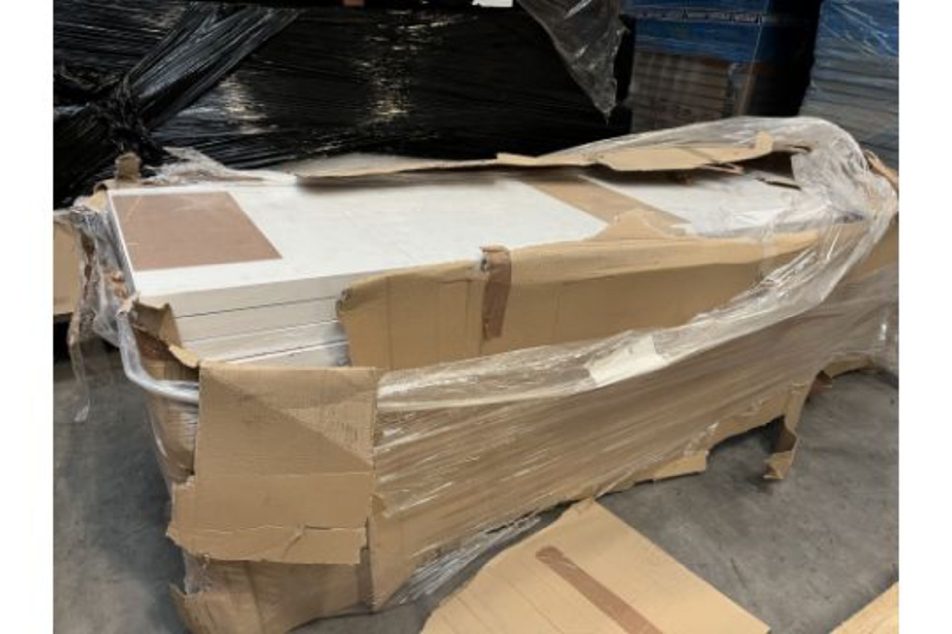 PALLET TO INCLUDE 15 X BRAND NEW VICAIMA WHITE WOOD GRAIN 5 PANEL WOODEN FIRE DOORS 78 X 21 X 1.5 - Image 2 of 2