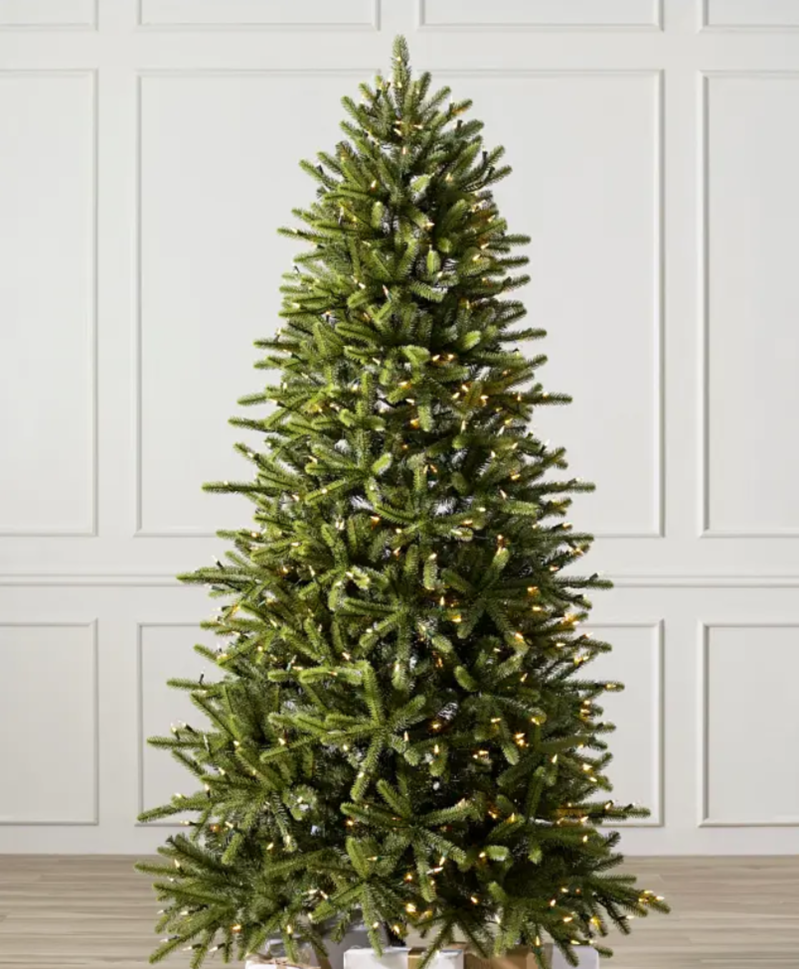 BH (The worlds leading Christmas Trees) Grandview Fir 7ft with Clear LED Lights. RRP £899.00. Make