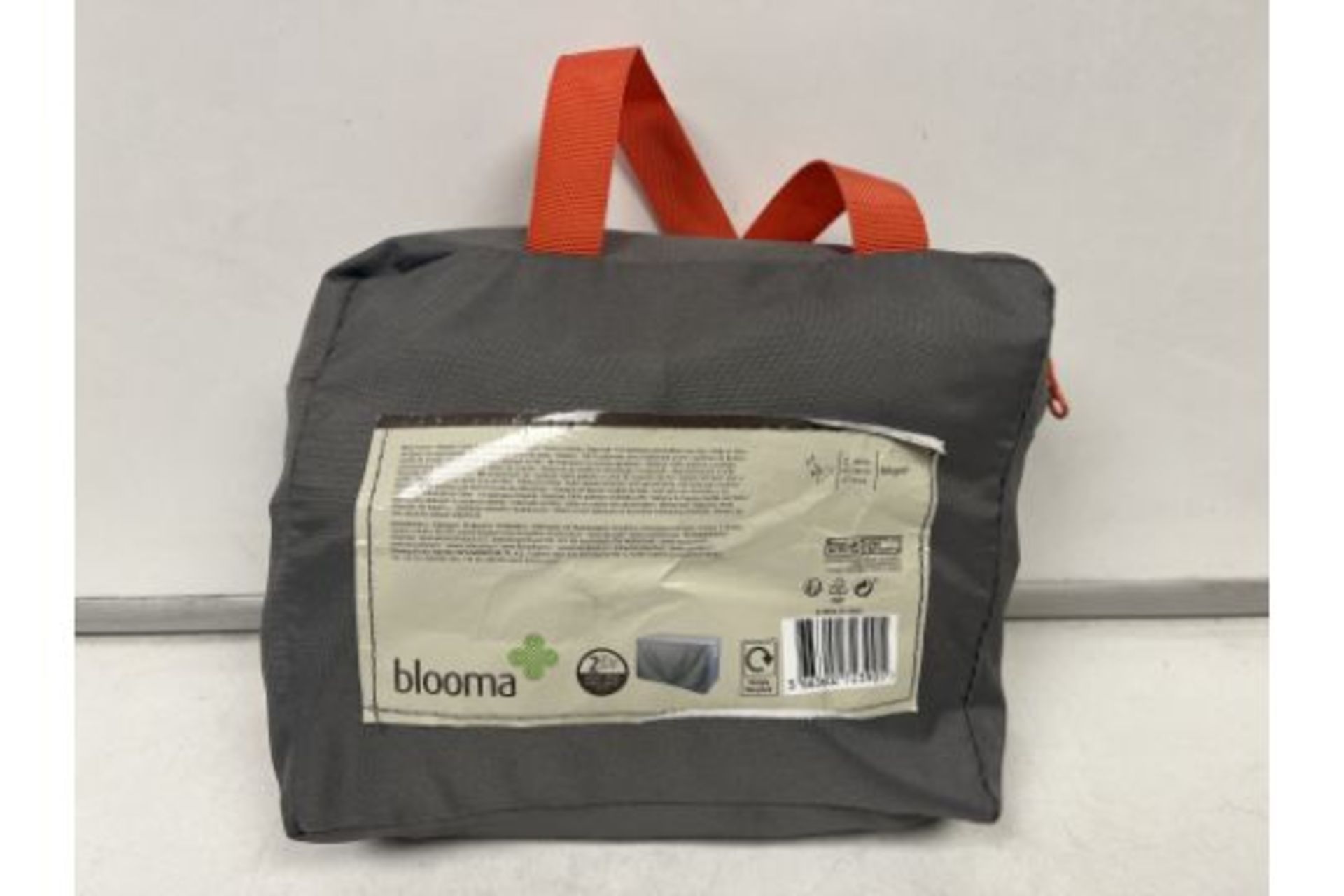 12 X BRAND NEW BLOOMA PROTECTIVE OUTDOOR COVERS 130 X 70CM RRP £30 EACH R19-3