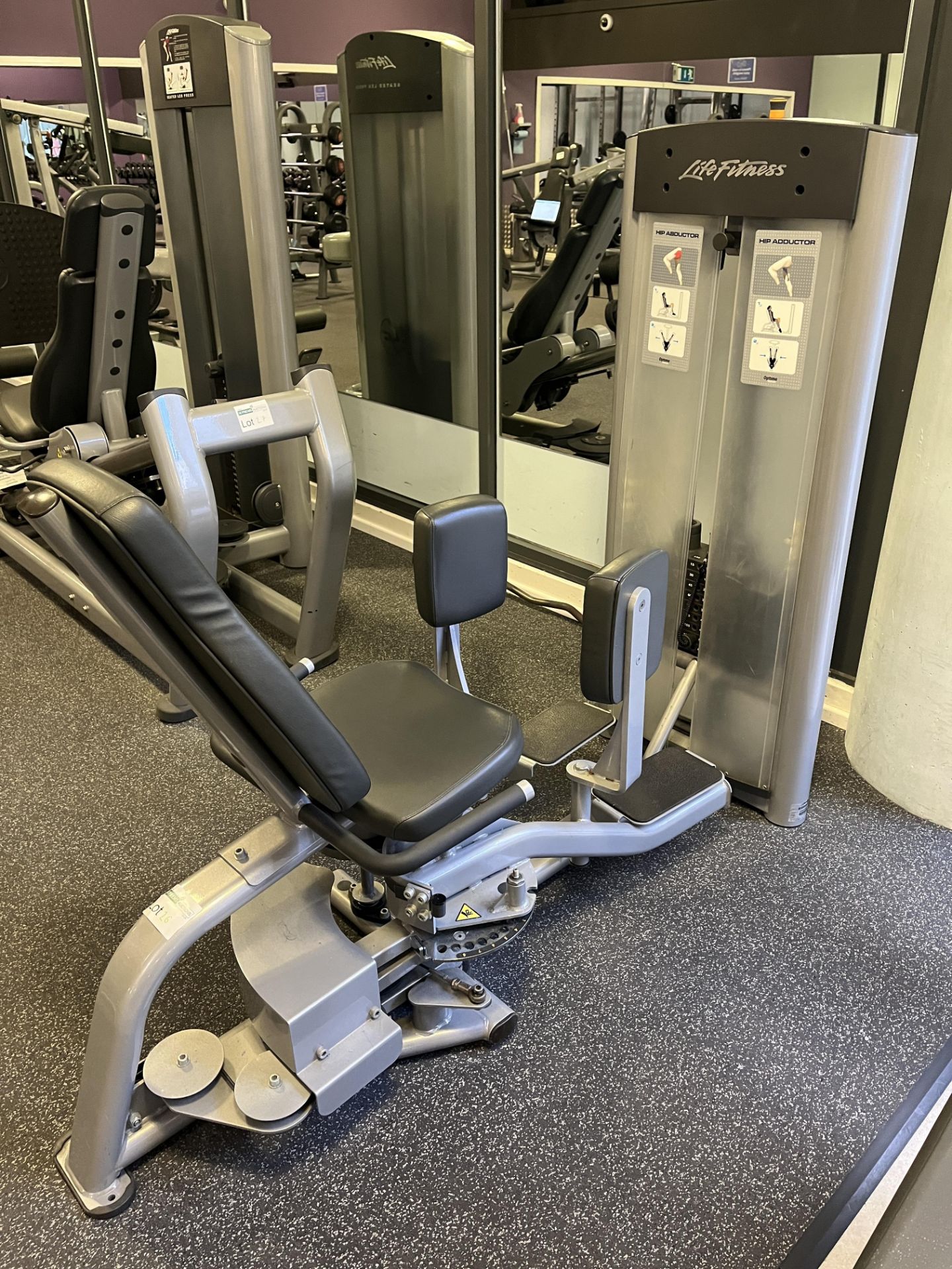 Life Fitness Hip Abducter/Adducter Machine 63kg Stack