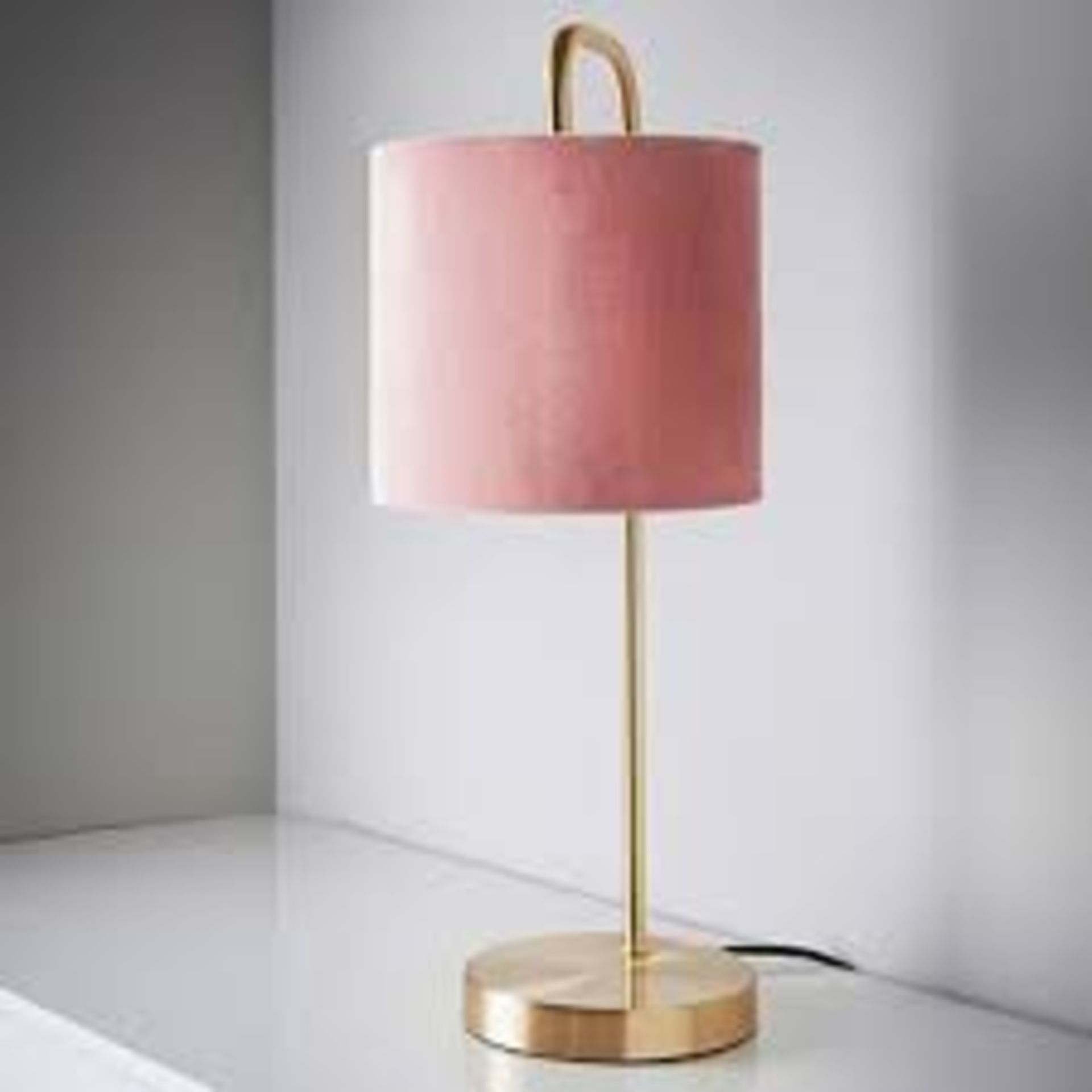 TRADE LOT 12 x NEW BOXED LUXURY GOLD TABLE LAMP WITH BLUSH SHADE (700967ROW5/6)