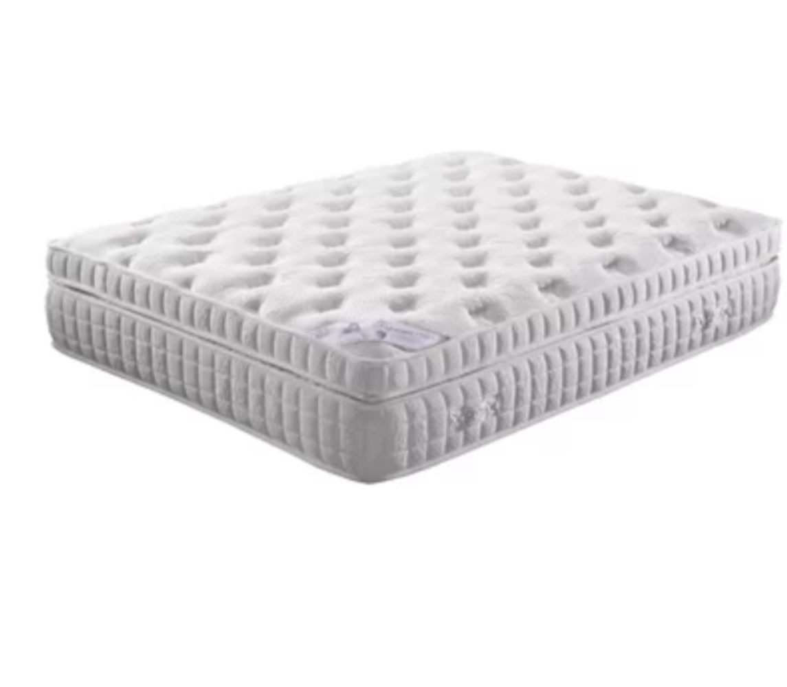 Liquidation Sale of Mattresses Brands Such As: Silentnight, Dormeo, Novilla, Vesgantti, White Noise & More - Delivery Available