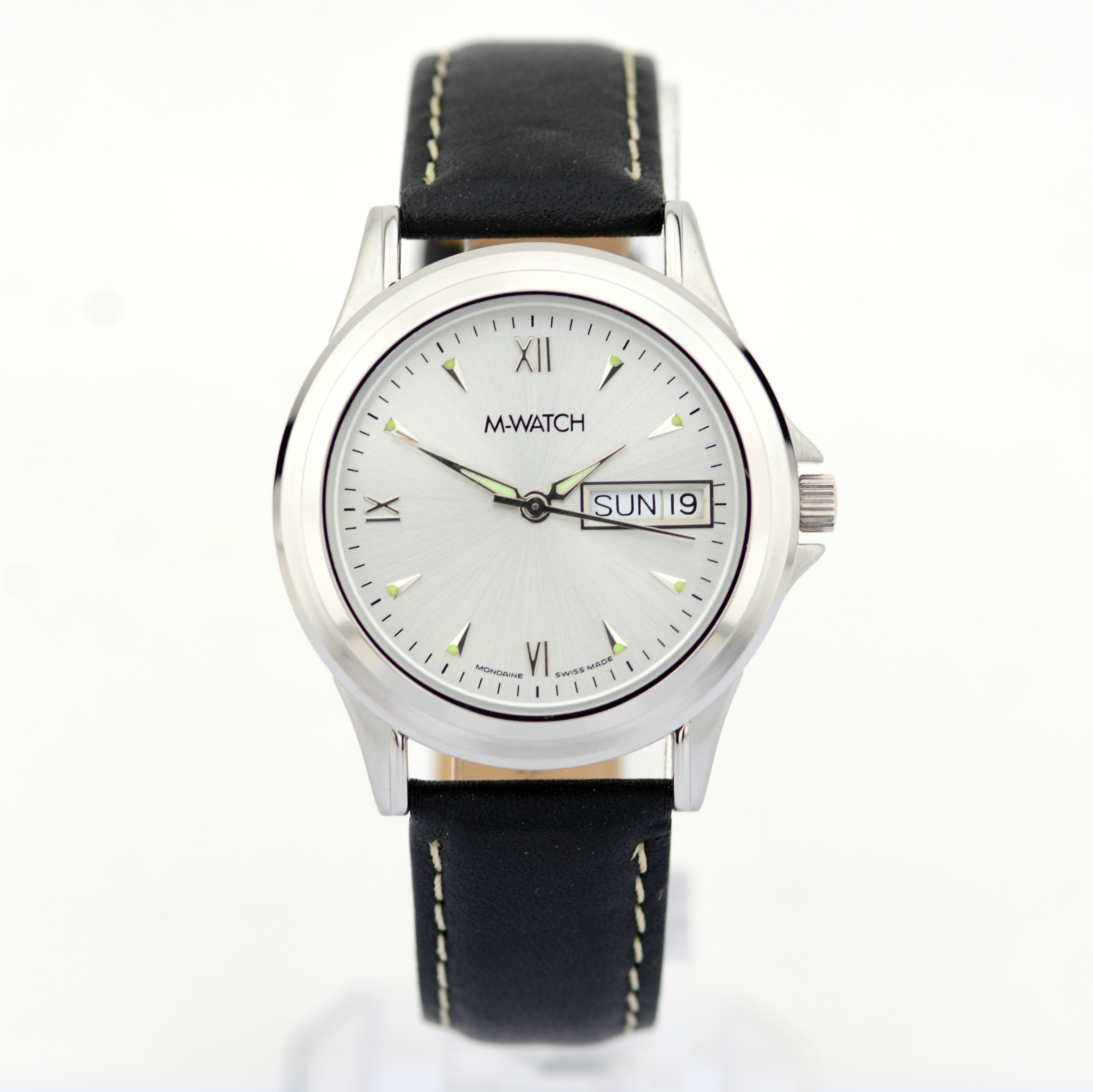 Mondaine / M-Watch Day-Date - (Unworn) Gentlmen's Brass Wrist Watch - Image 4 of 8