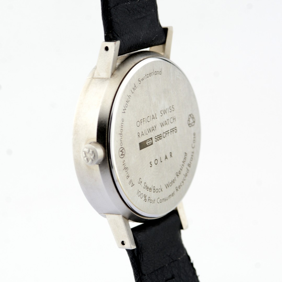 Mondaine / SBB CFF FFS Solar Official Swiss Railway Watch - (Unworn) Leather / Unisex - Image 6 of 7