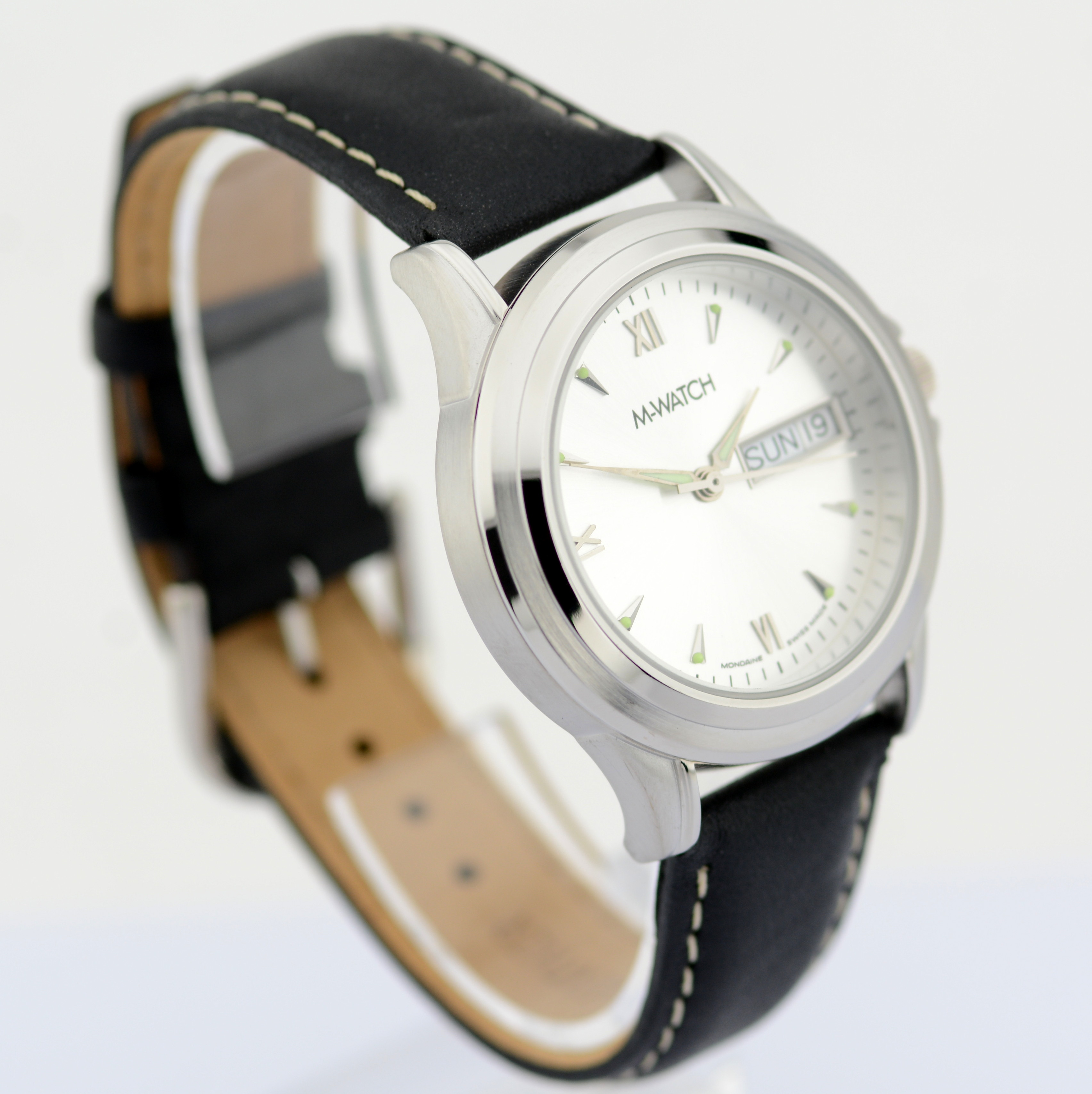 Mondaine / M-Watch Day-Date - (Unworn) Gentlmen's Brass Wrist Watch - Image 3 of 8