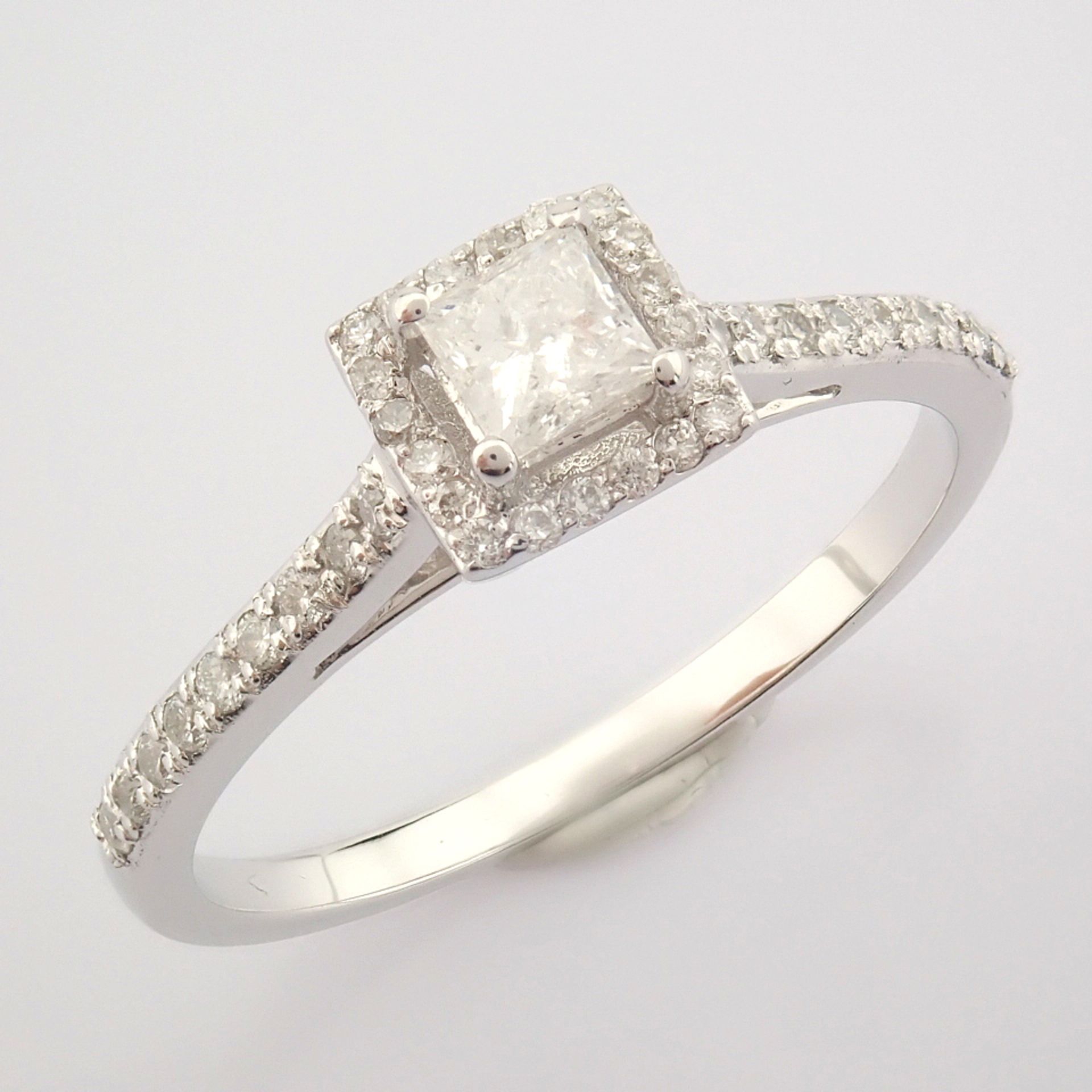 Certificated 14K White Gold Princess Cut Diamond & Diamond Ring (Total 0.37 ct Stone) - Image 3 of 10