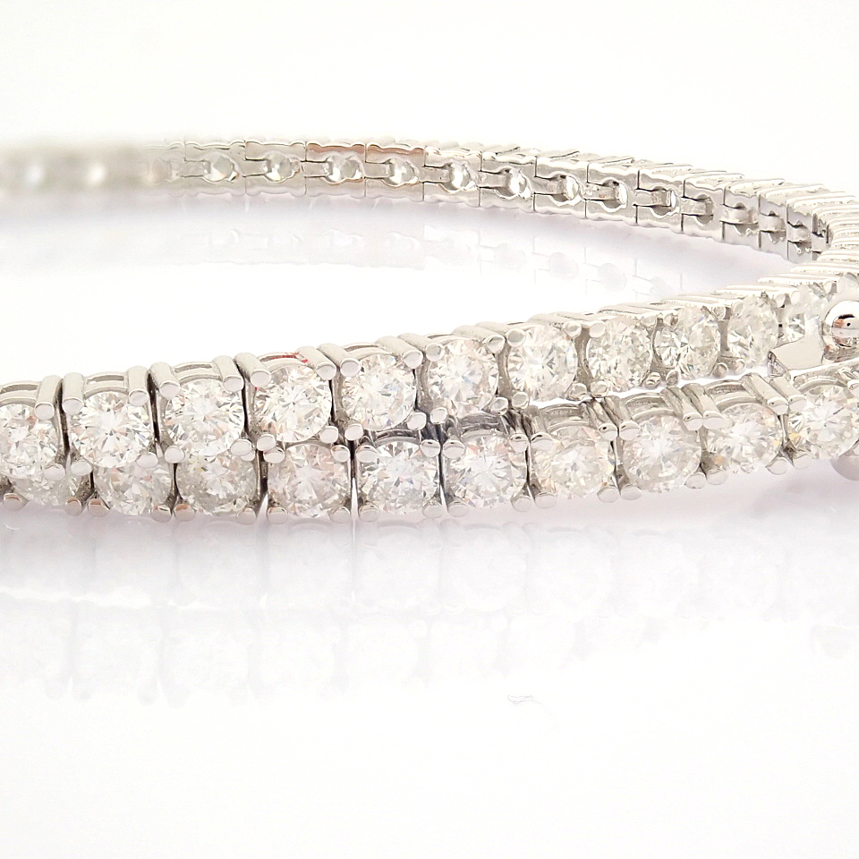 Certificated 14K White Gold Diamond Bracelet (Total 4.15 ct Stone) - Image 9 of 14