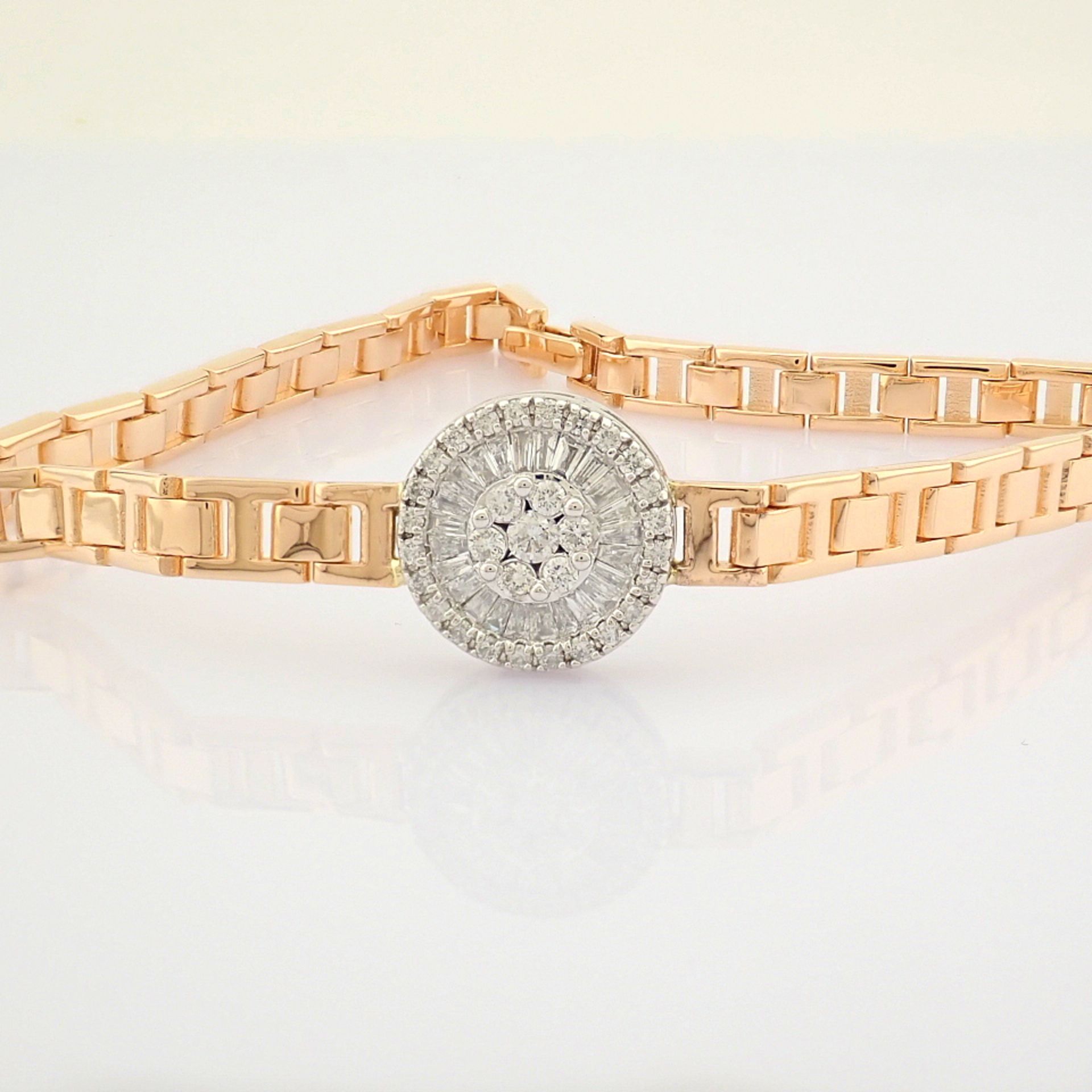 Certificated 14K White and Rose Gold Diamond & Baguette Diamond Bracelet (Total 0.52 ct Stone)